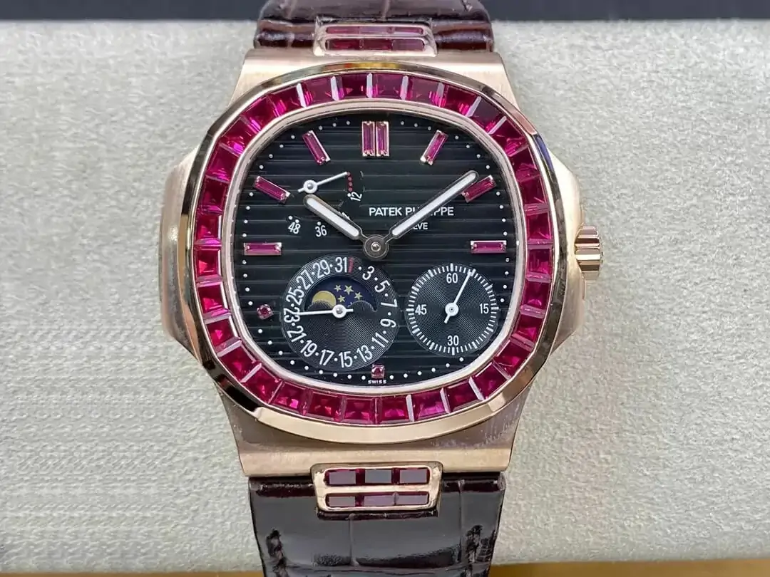 Patek Philippe Nautilus 5724 GR Factory Leather Strap