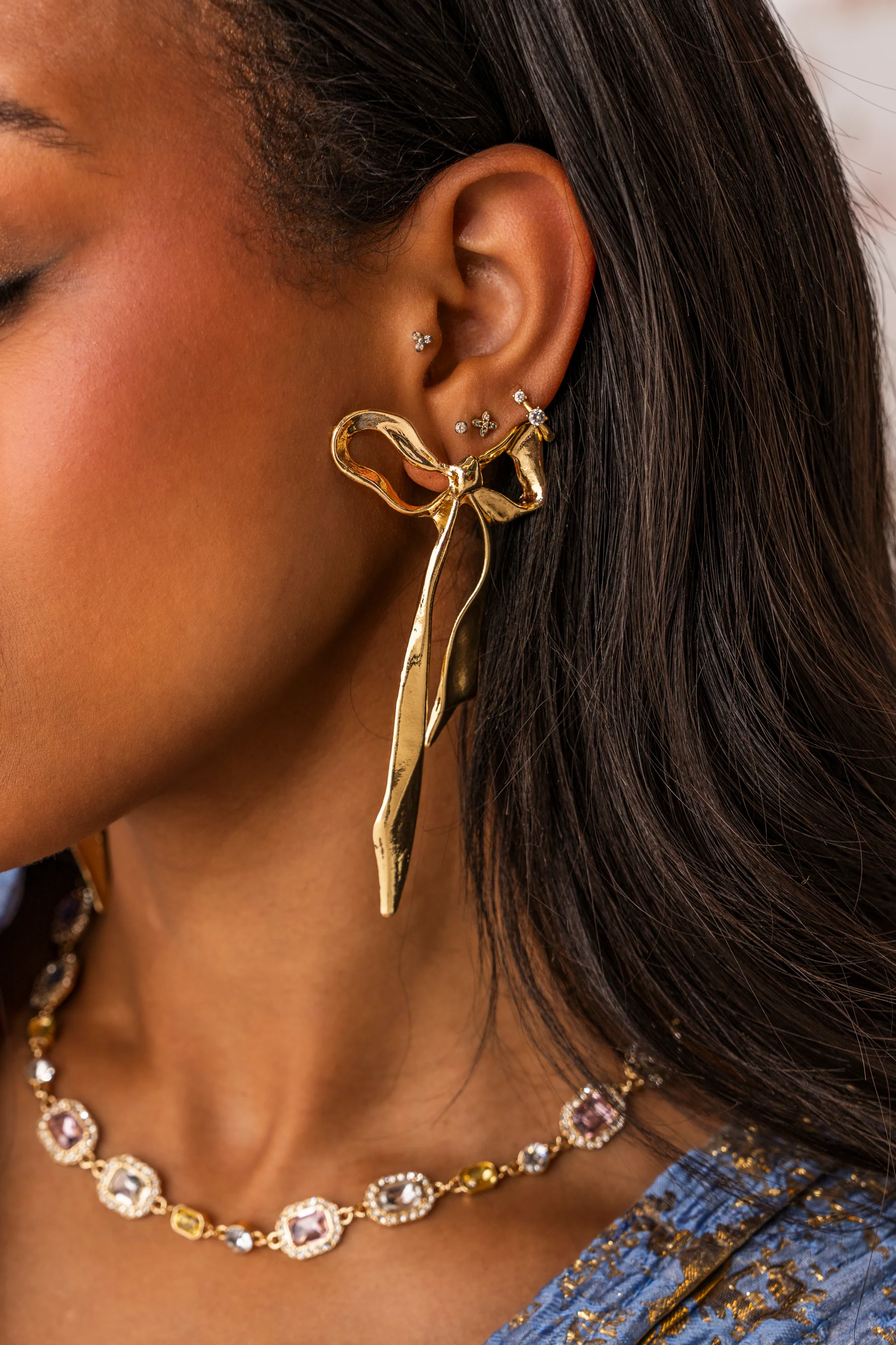 TIE IT WITH A BOW EARRING - Akira Store