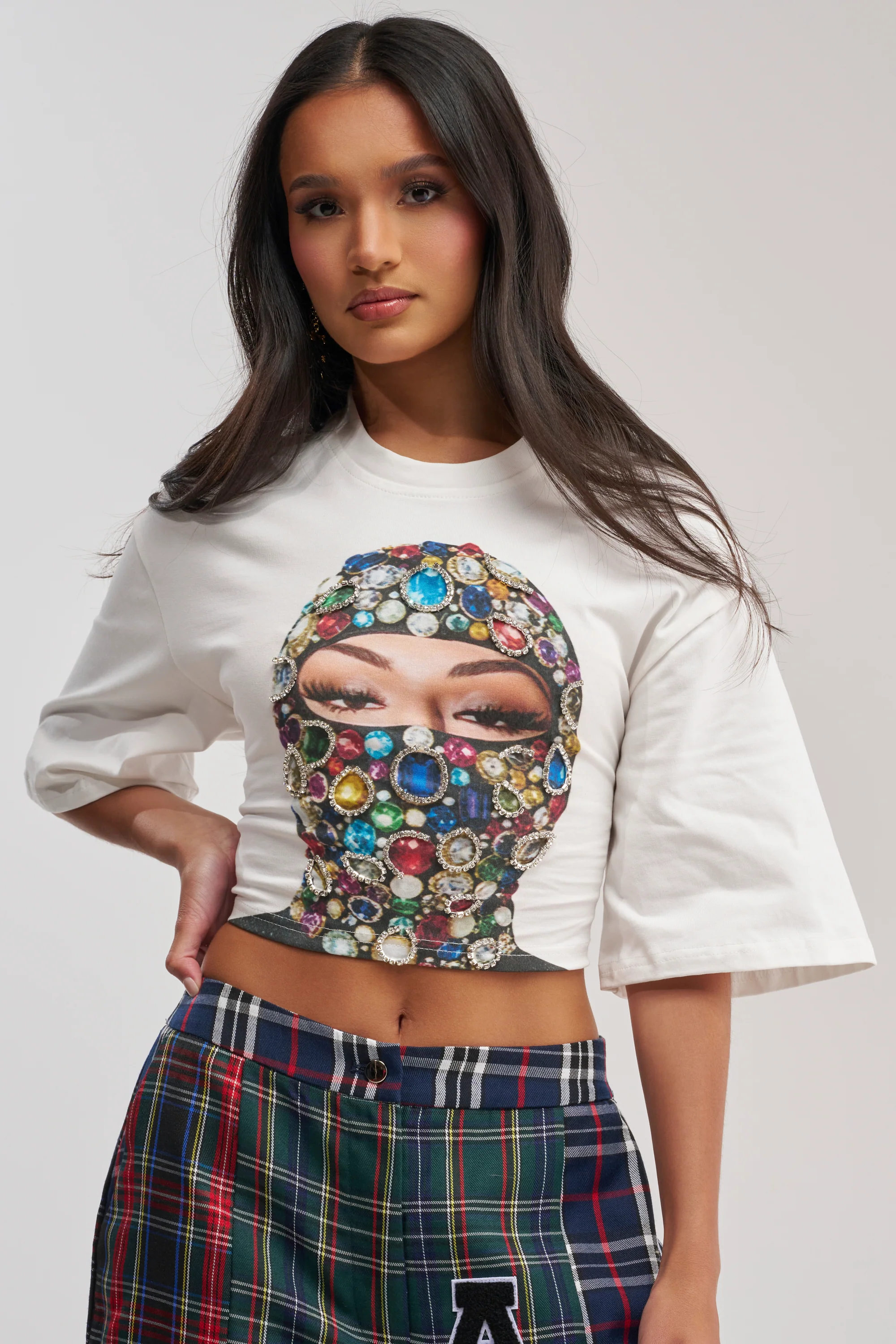 FACE CARD GRAPHIC CROPPED TEE - Akira Store