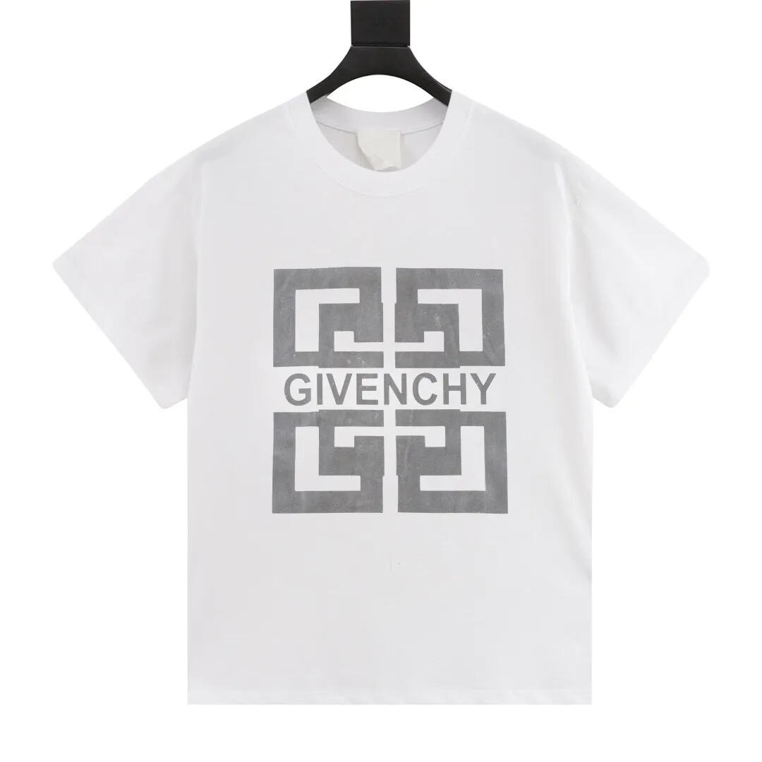【GIVENCHY 公式旗艦店】ジバンシー Tシャツ ご好評に付き再入荷！半袖Tシャツ