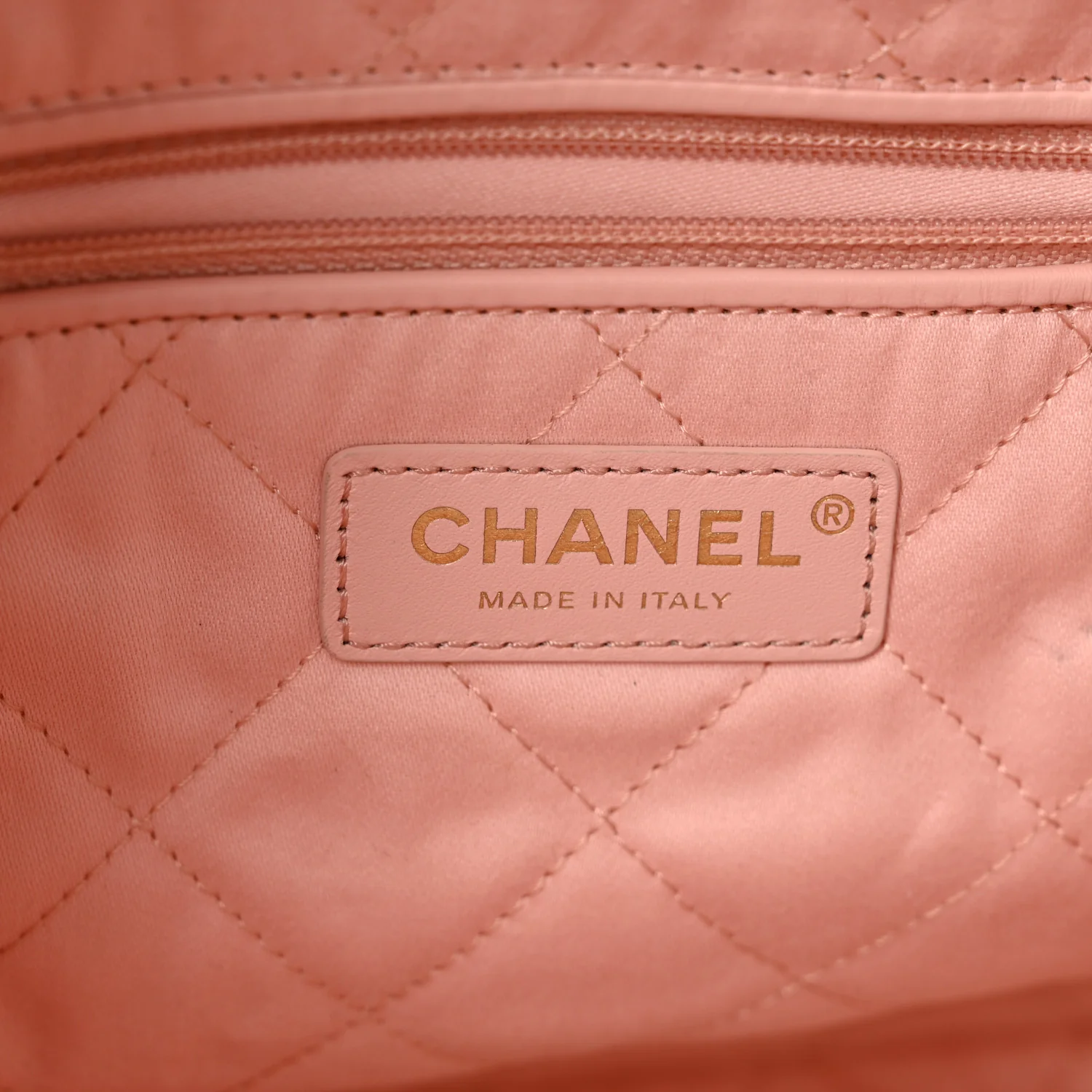 Shiny Calfskin Quilted Small Chanel 22 Light Pink