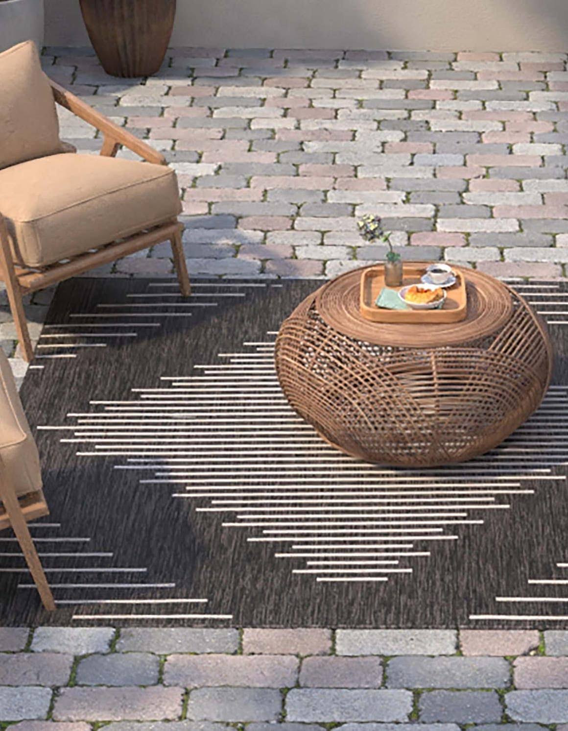 Unique Loom Outdoor Modern 7 ft Square Charcoal Gray Gray Geometric Area Rug Indoor Outdoor Rug