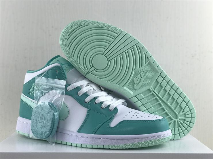 Air Jordan 1 Mid “Marine Green”