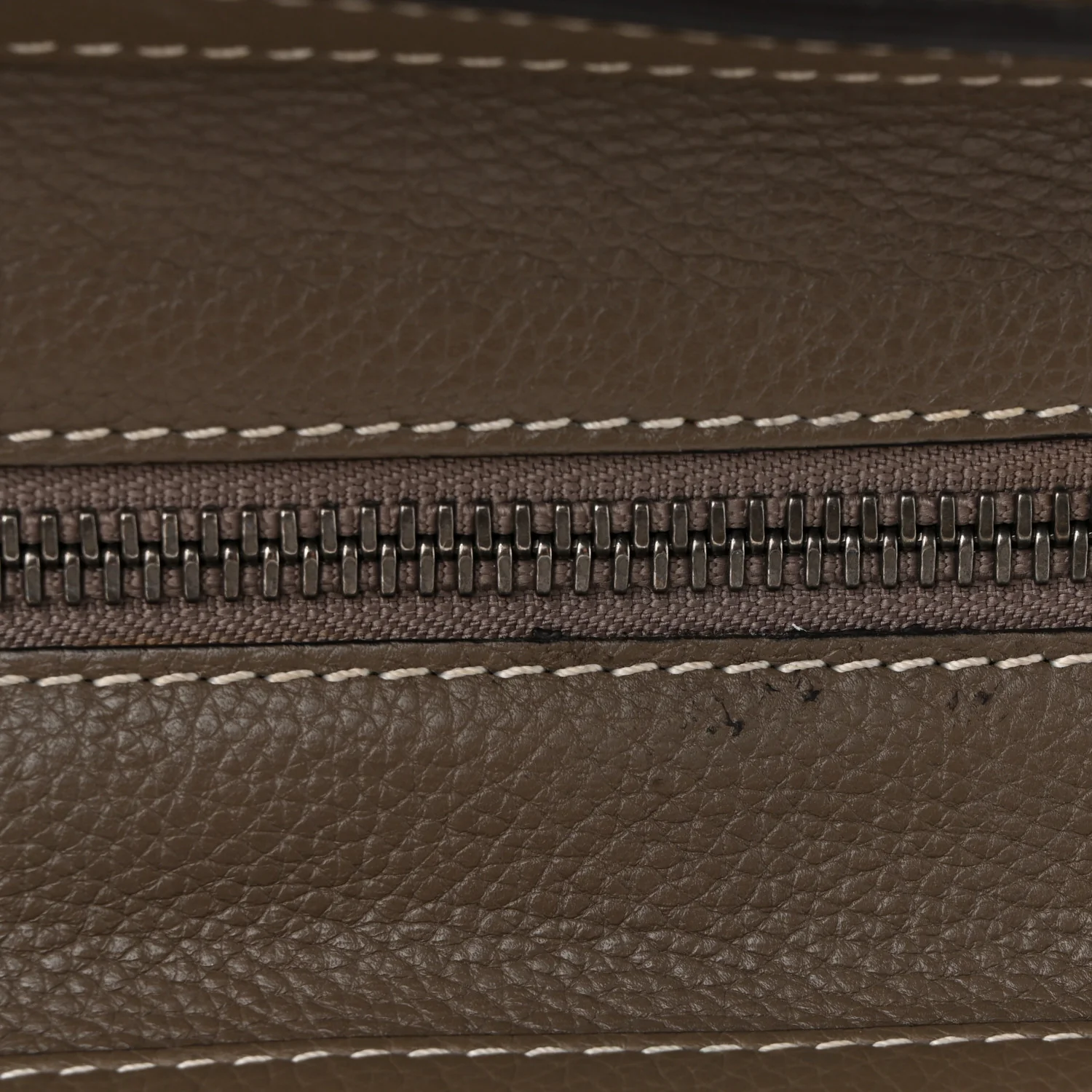 Drummed Calfskin Micro Luggage Souris