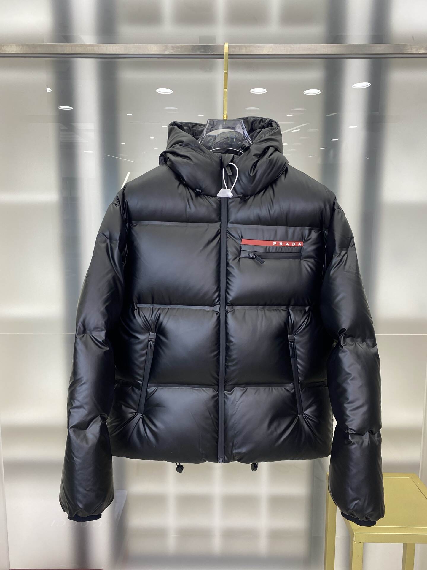 PRADAプラダ 冬のダウンジャケット 旬の新作 90%ホワイトダックダウンユニセックスMONCLER