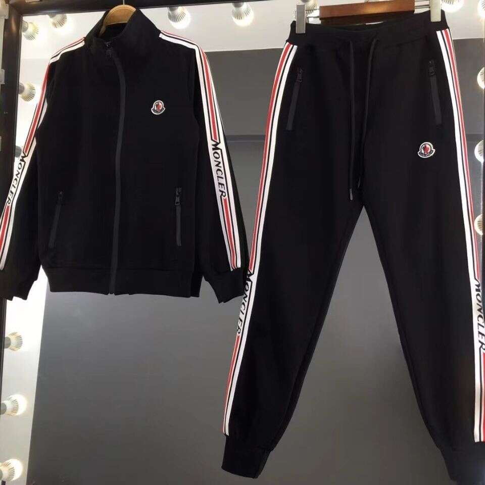 【Moncler日本公式許可旗艦店】（モンクレール）ご好評に付き再入荷！！【男女兼用】