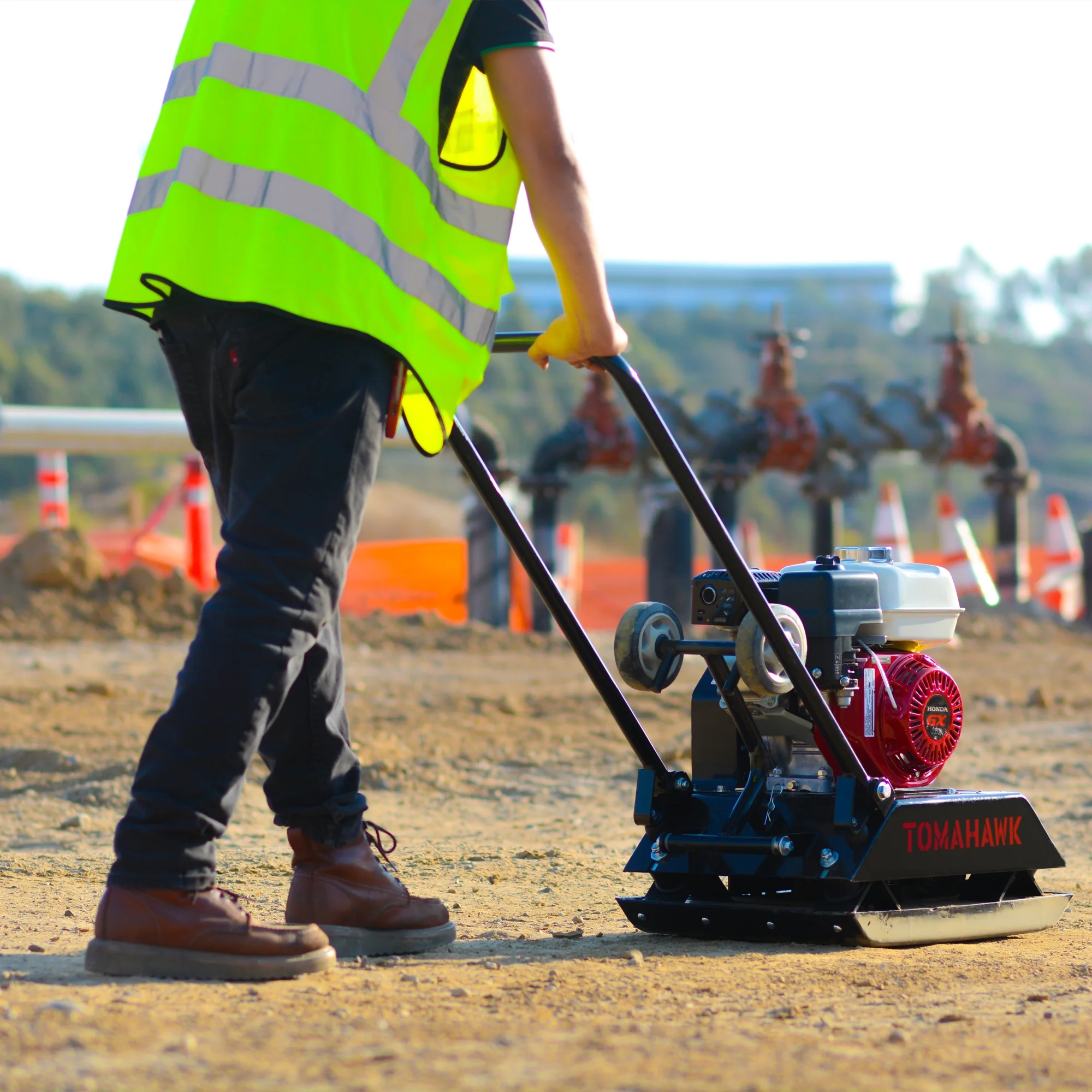 Tomahawk Power Plate Compactor 5.5 HP, 3000 lb/Ft, 63cc, Gas, 17 x 13 Plate Compactor, 5900 VPM