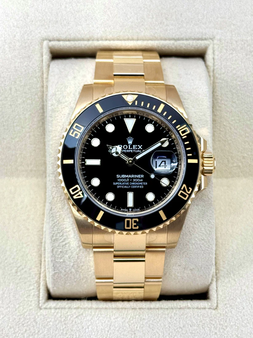 [Super Clone]Rolex Submariner 41mm Yellow Gold Black Dial Black Bezel - 126618LN