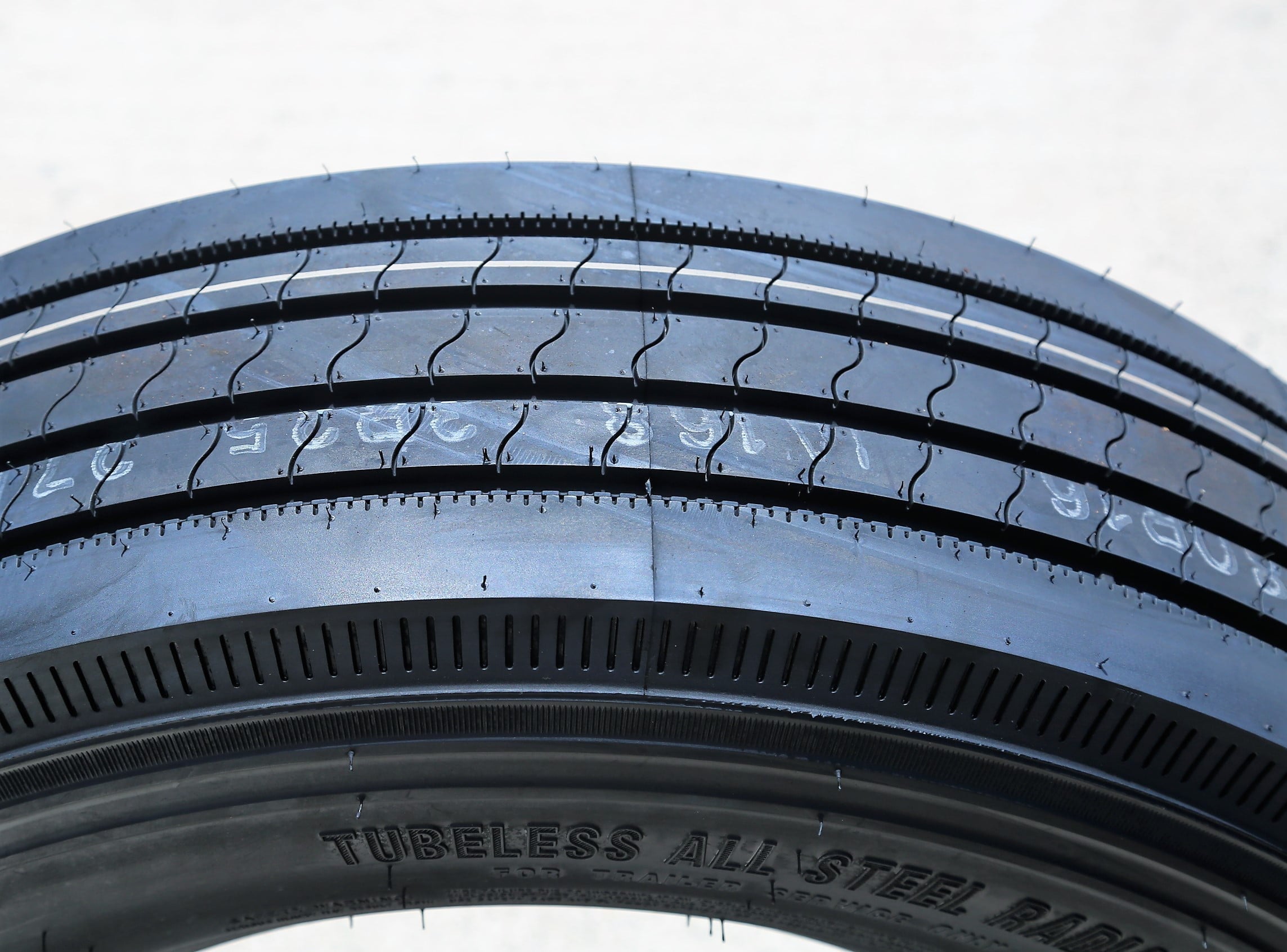 Ensemble de 4 (QUATRE) pneus de remorque Transeagle All Steel ST Radial ST 225/75R15 indice de charge G (14 plis)