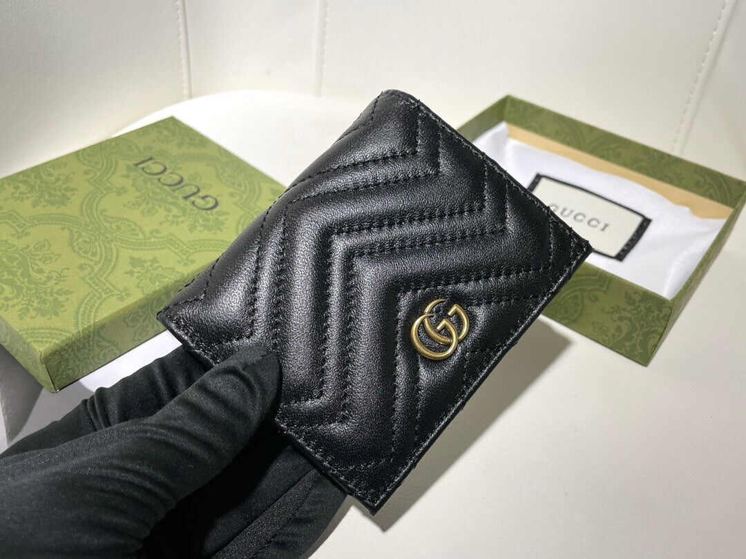 GUCCI【グッチ】大人気 2色 折りたたみ財布 実用性抜群の一品！