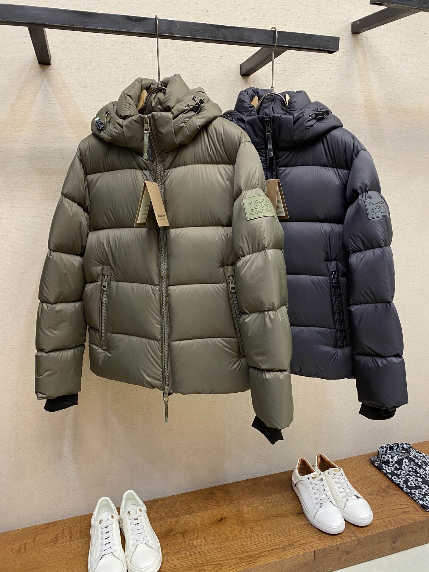 BURBERRY 2025年新作 バーバリー 2025SS ダウンジャケット 90%ホワイトグースダウン ダウンコート moncler