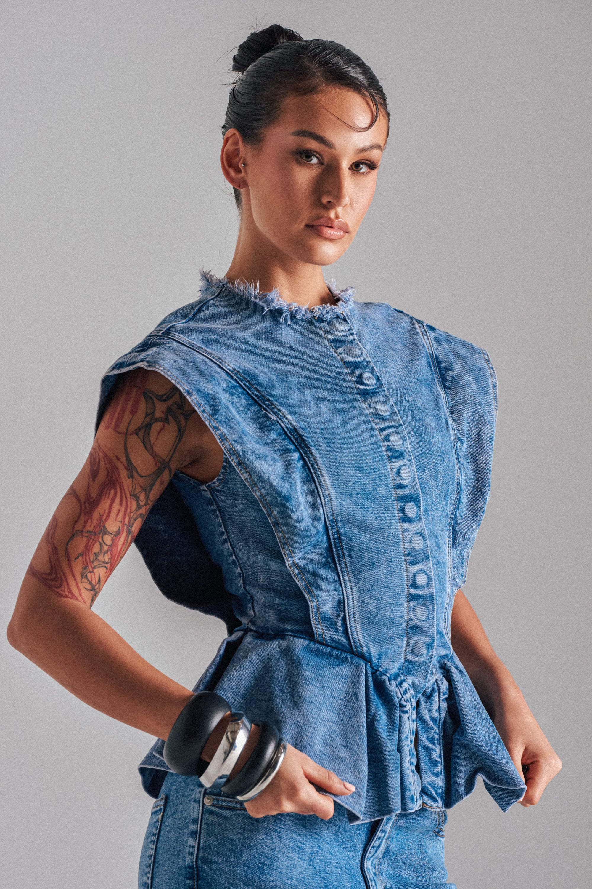 DONT PLAY WITH MY HEART DENIM BLOUSE - Akira Store