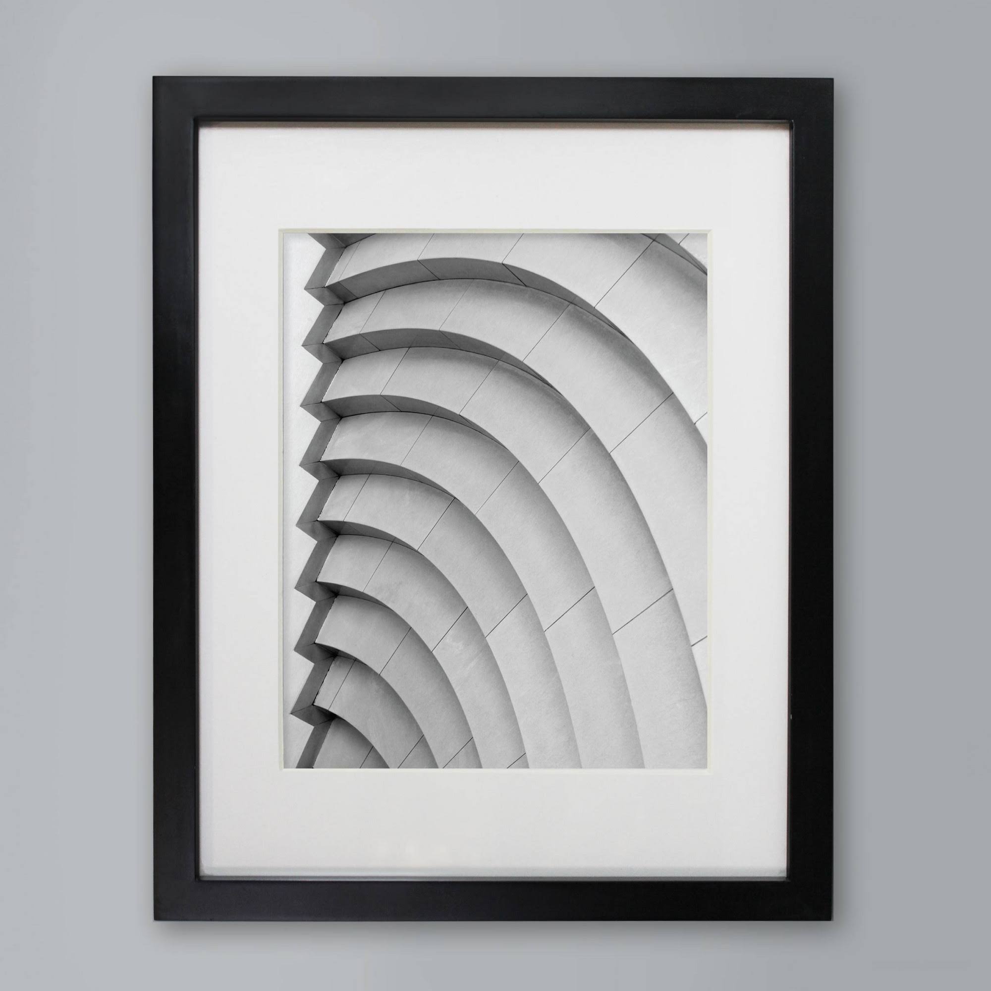 Made by Design Single Picture Gallery Frame in Black, 8