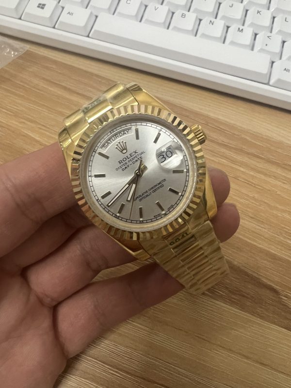 Replica Rolex President Day-Date Silver Dial Yellow Gold Watches Japanese movement