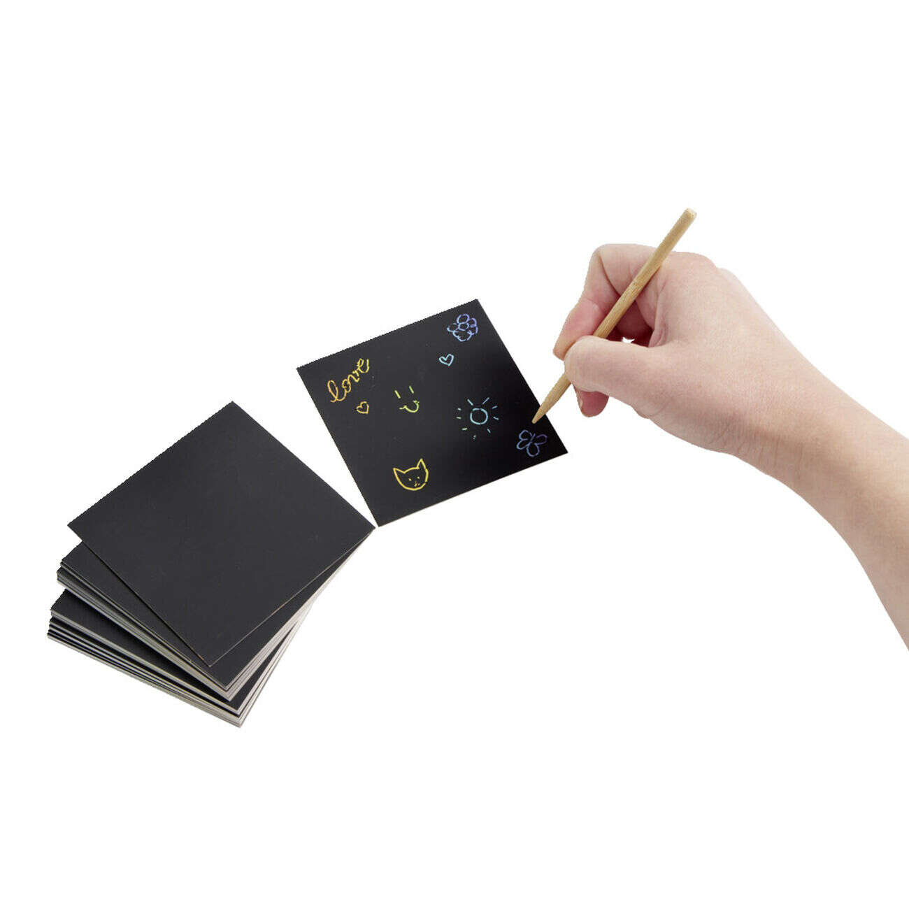 Lot de 100 feuilles de dessin à gratter arc-en-ciel