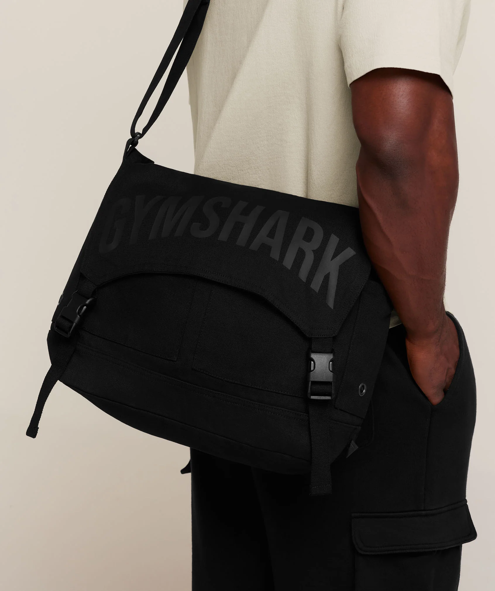 POWER SATCHEL - Black
