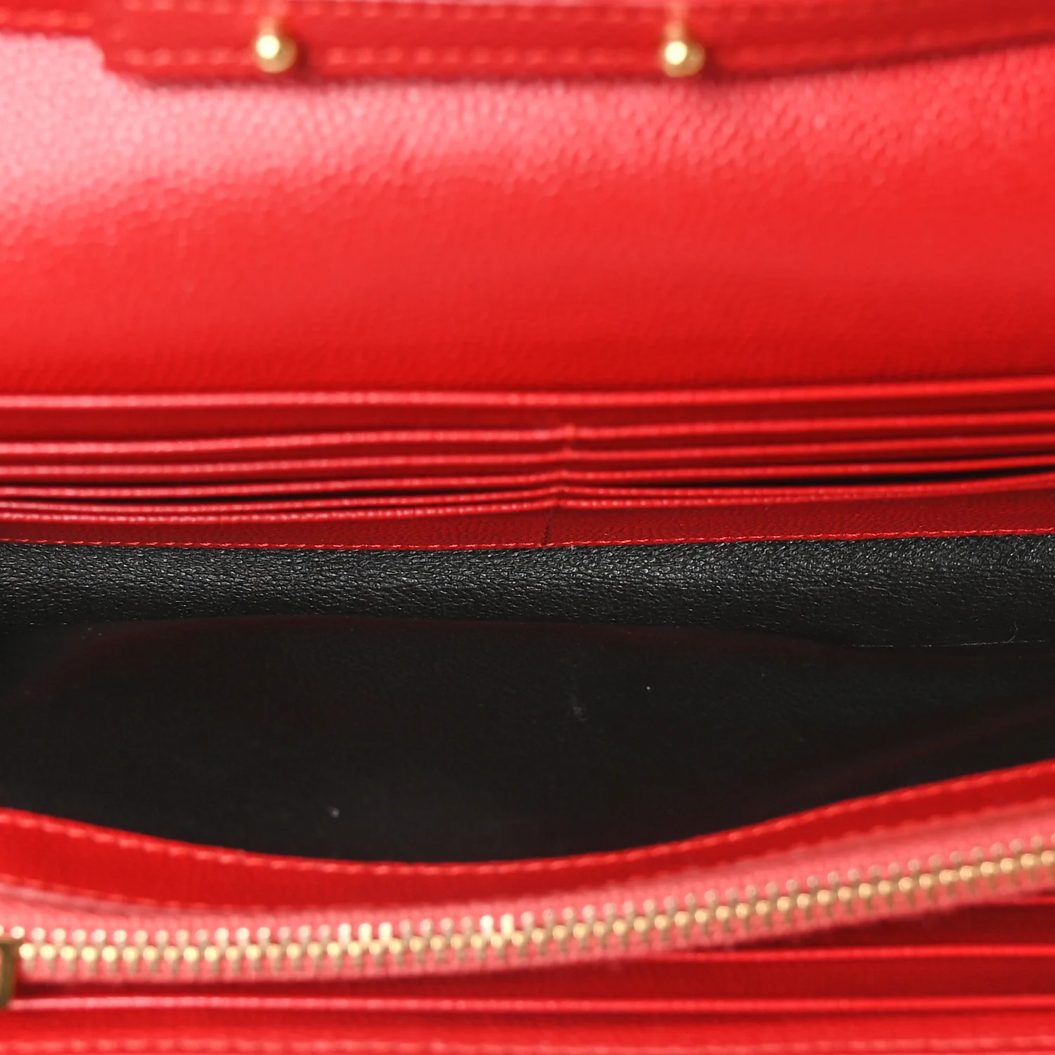 Grain De Poudre Matelasse Chevron Monogram Chain Wallet Red