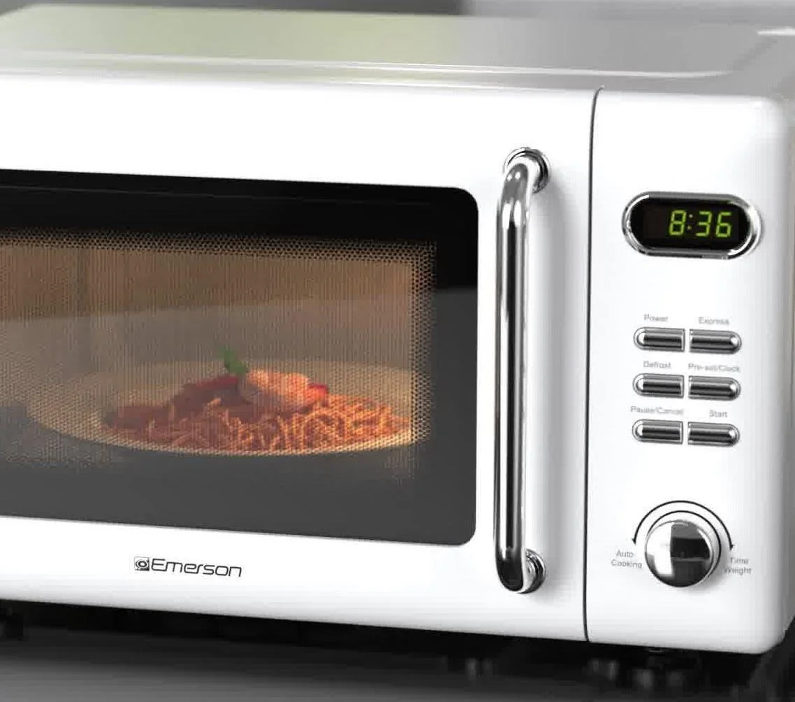Emerson 0.7 cu ft, 700W White Retro Countertop Microwave Oven, MWR7020W