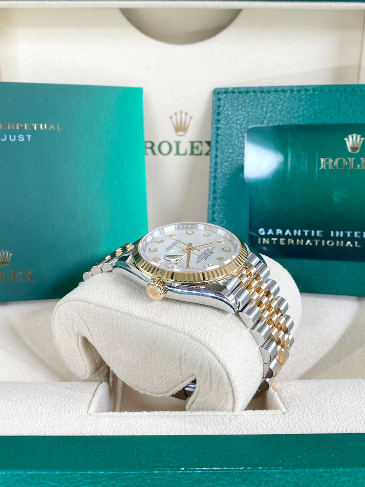 [Super Clone]RLX  Datejust 36mm 126233-0023 MOP Diamond Dial Jubilee Two-Tone Bracelet Watch