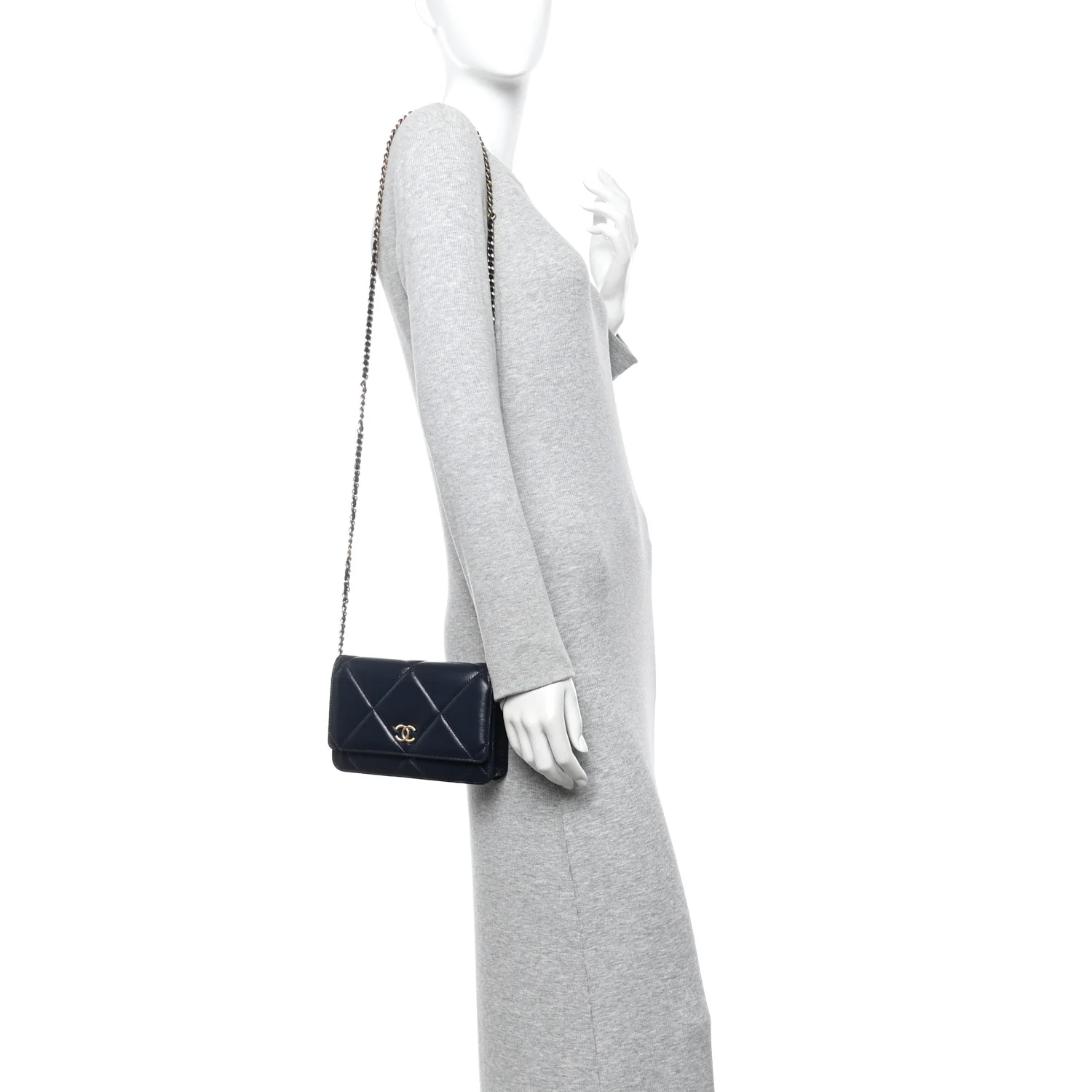 Lambskin Quilted Wallet On Chain WOC Navy