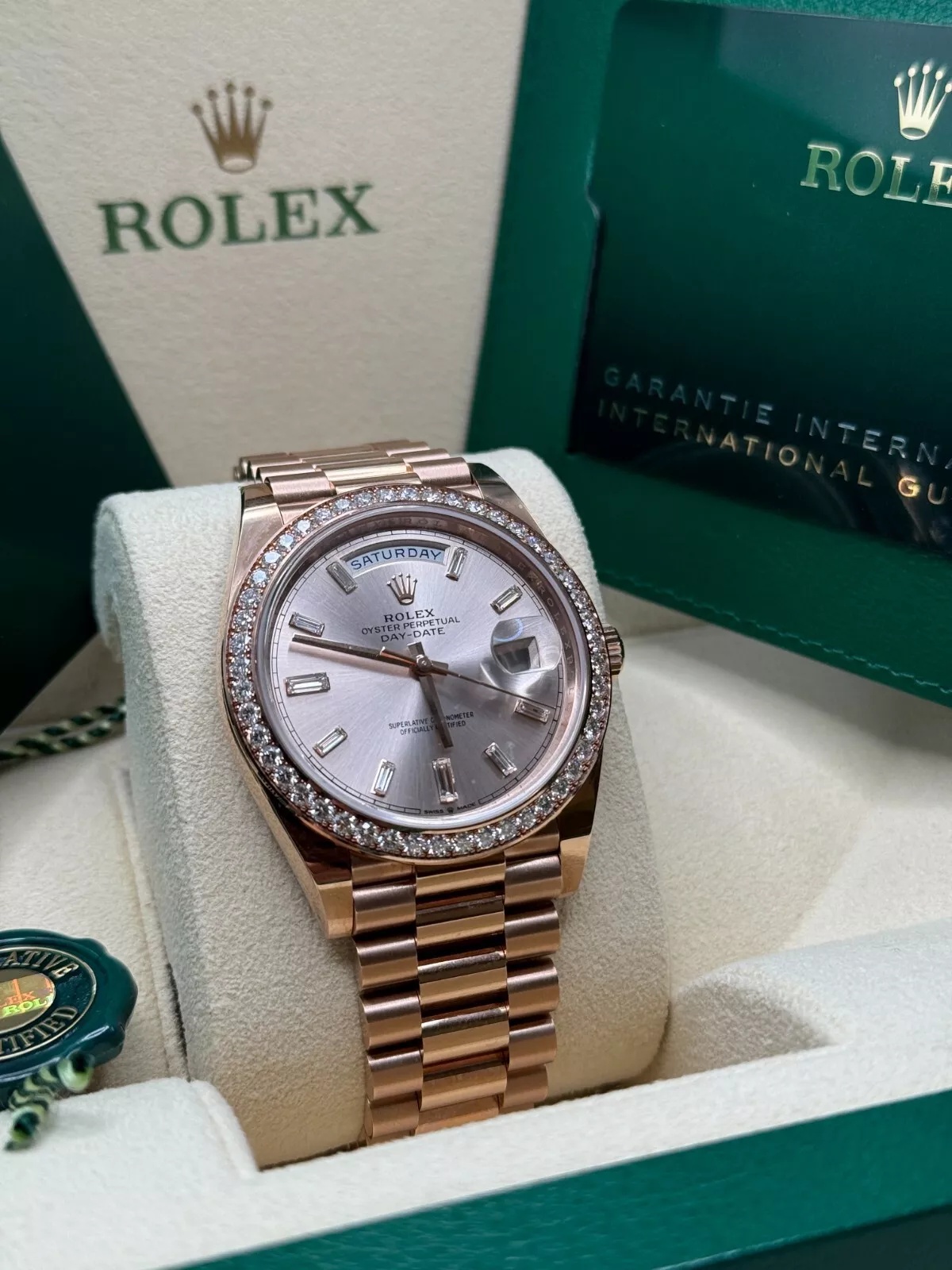 [Super Clone]RLX  Day-Date 40mm Sundust Diamonds Dial 228345rbr-0007【Super Clone】