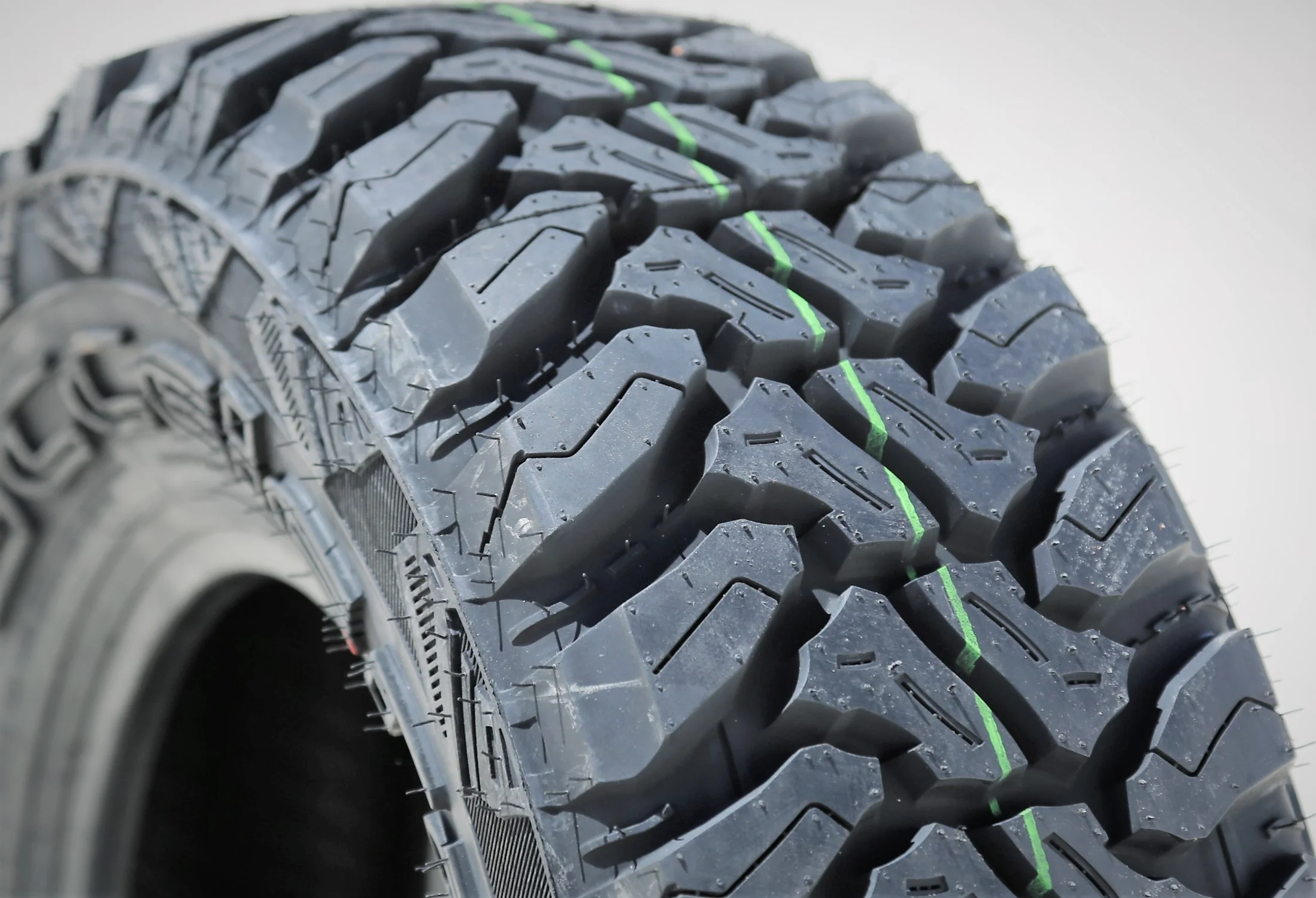 Set of 4 Accelera M/T - 01 235/75R15 104/101Q C 6 Ply Mud Light Truck Tires