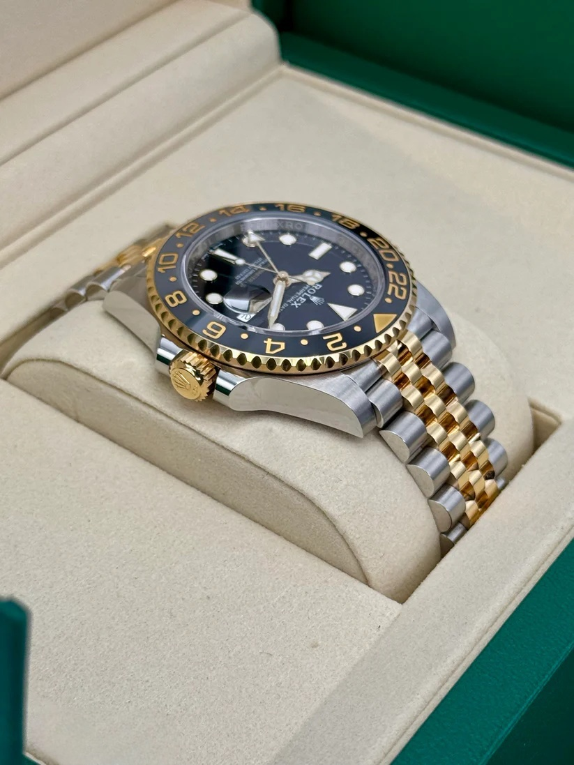 [Super Clone]RLX GMT-Master II Two-Tone Black Jubilee 126713GRNR