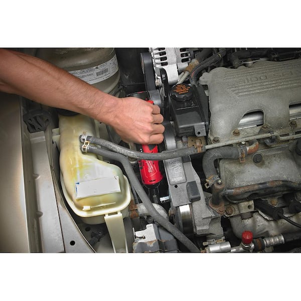 M12 12V Lithium Ion Cordless 3/8 in Ratchet Kit with One 1 5 Ah Battery, Charger and Tool Bag Image 5