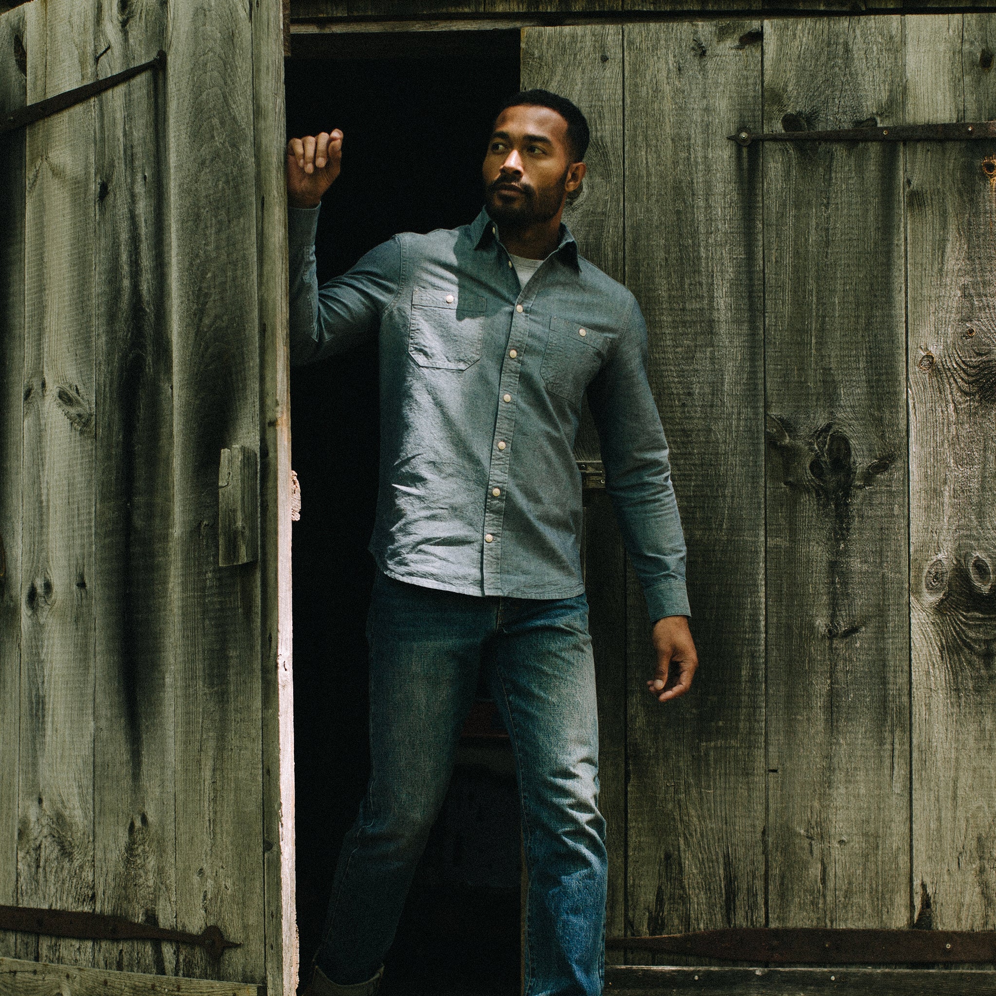 Chemise utilitaire en chambray lisière délavée