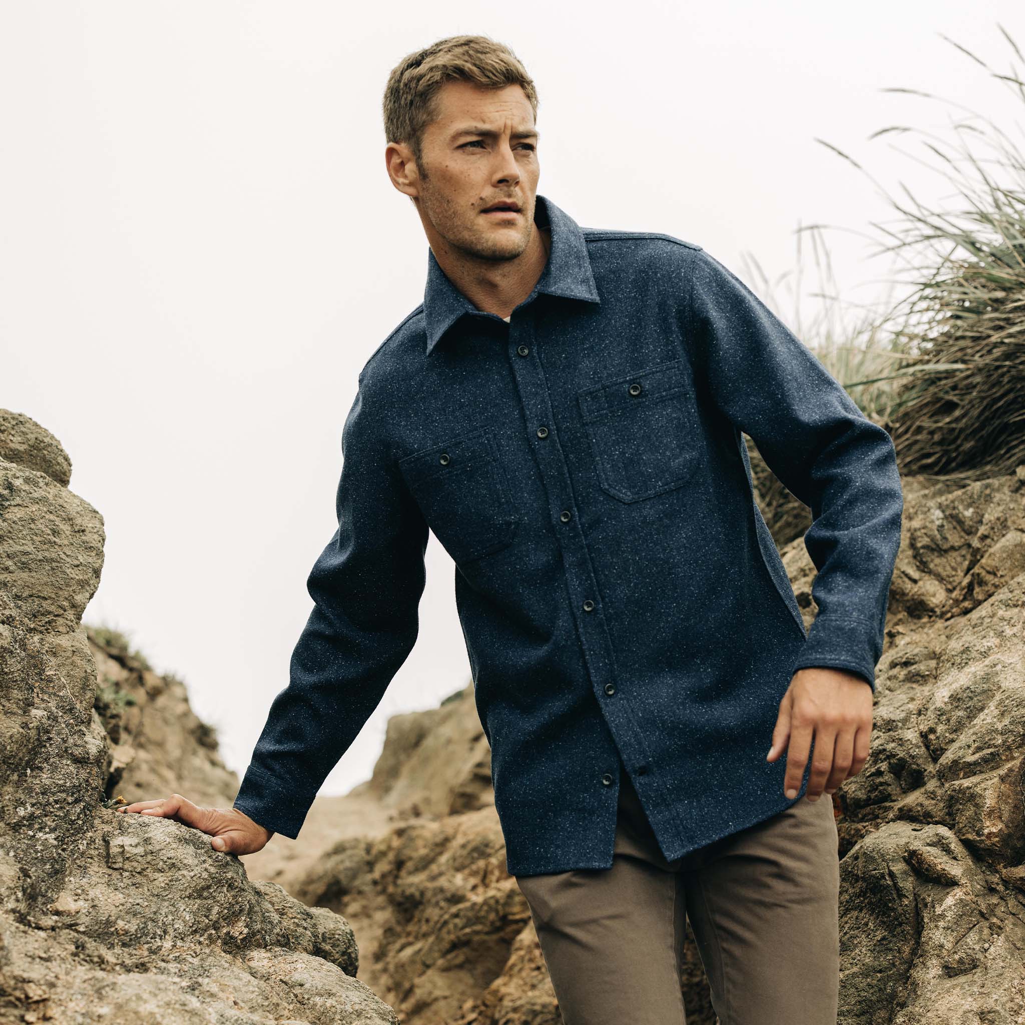 Chemise utilitaire en laine Donegal bleu marine