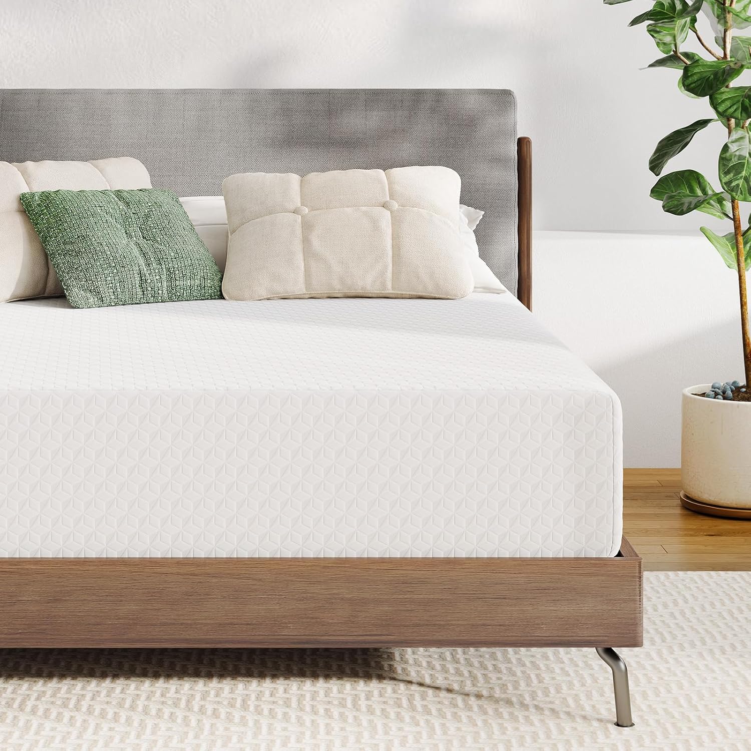 Matelas Novilla pour une personne, 25 cm d'épaisseur, en mousse à mémoire de forme, pour un soutien équilibré et un soulagement des points de pression. Confort rafraîchissant pour des nuits paisibles. Matelas certifié CertiPUR-US, livré en boîte. Fer