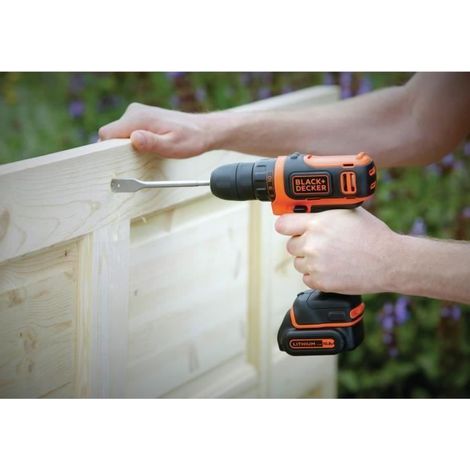 BLACK+DECKER Perceuse À Percussion Sans Fil 18 V - BDCHD18S1KA-QW - 1,5 Ah - 104 Accessoires - Boîte À Outils — vue 3