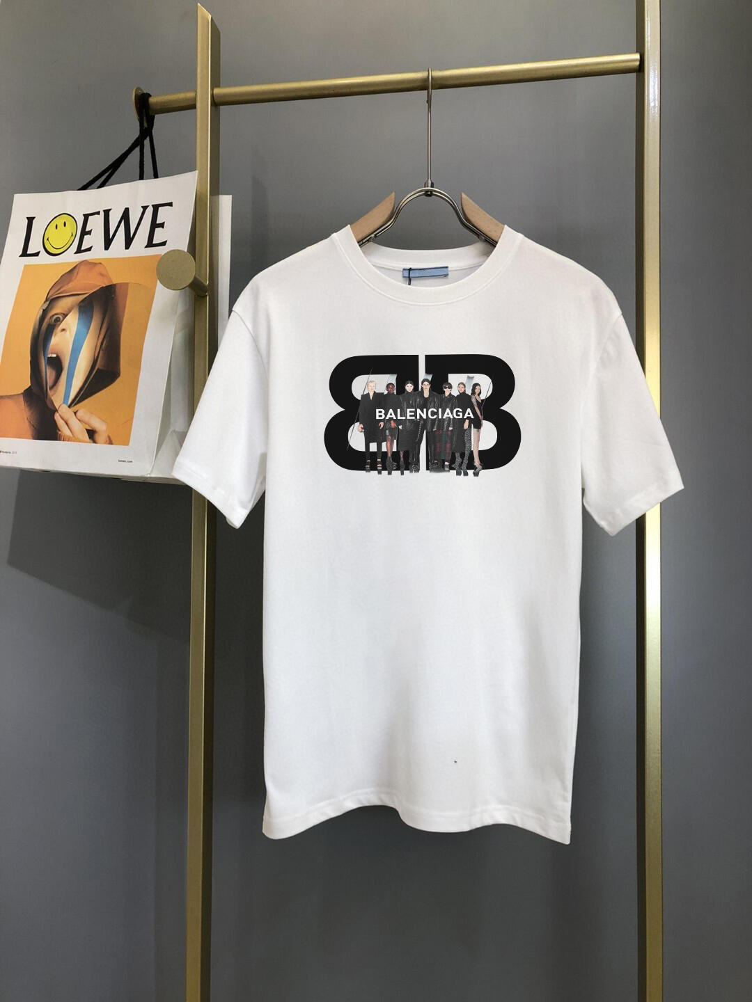 【BALENCIAGA】（バレンシアガ ）半袖 ご好評に付き再入荷！半袖Tシャツ