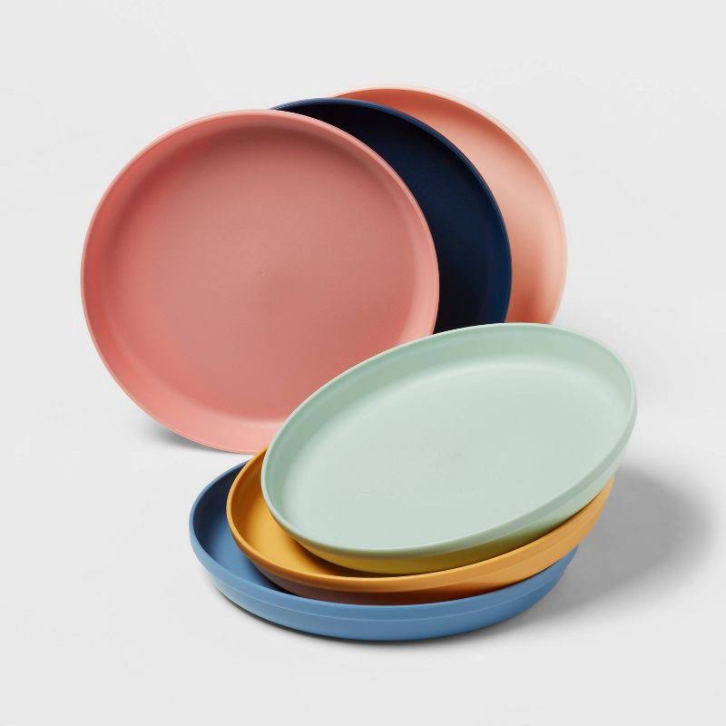 Pillowfort Kids' Plastic Dinner Plates - 7 in