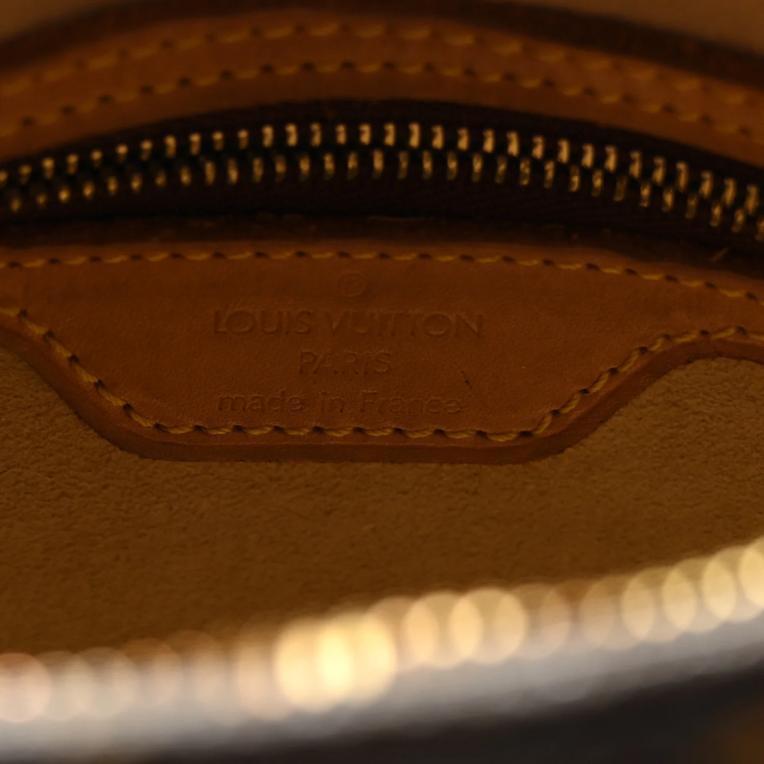 Monogram Looping MM