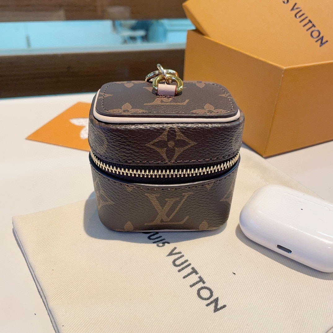 Louis Vanity Monogram new arrival wallet coin bag earphone bag