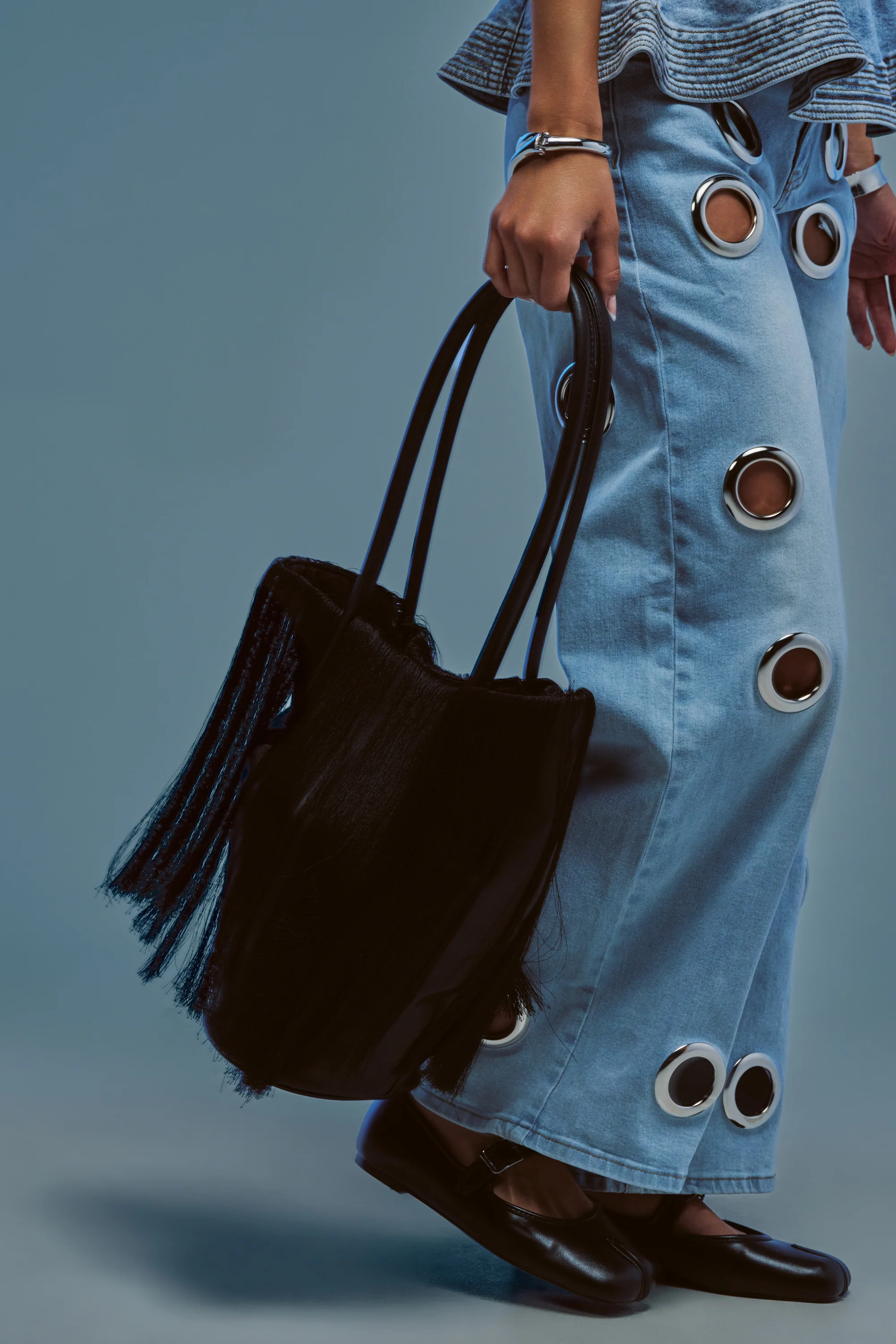 HAIRY SITUATION TOTE - Akira Store
