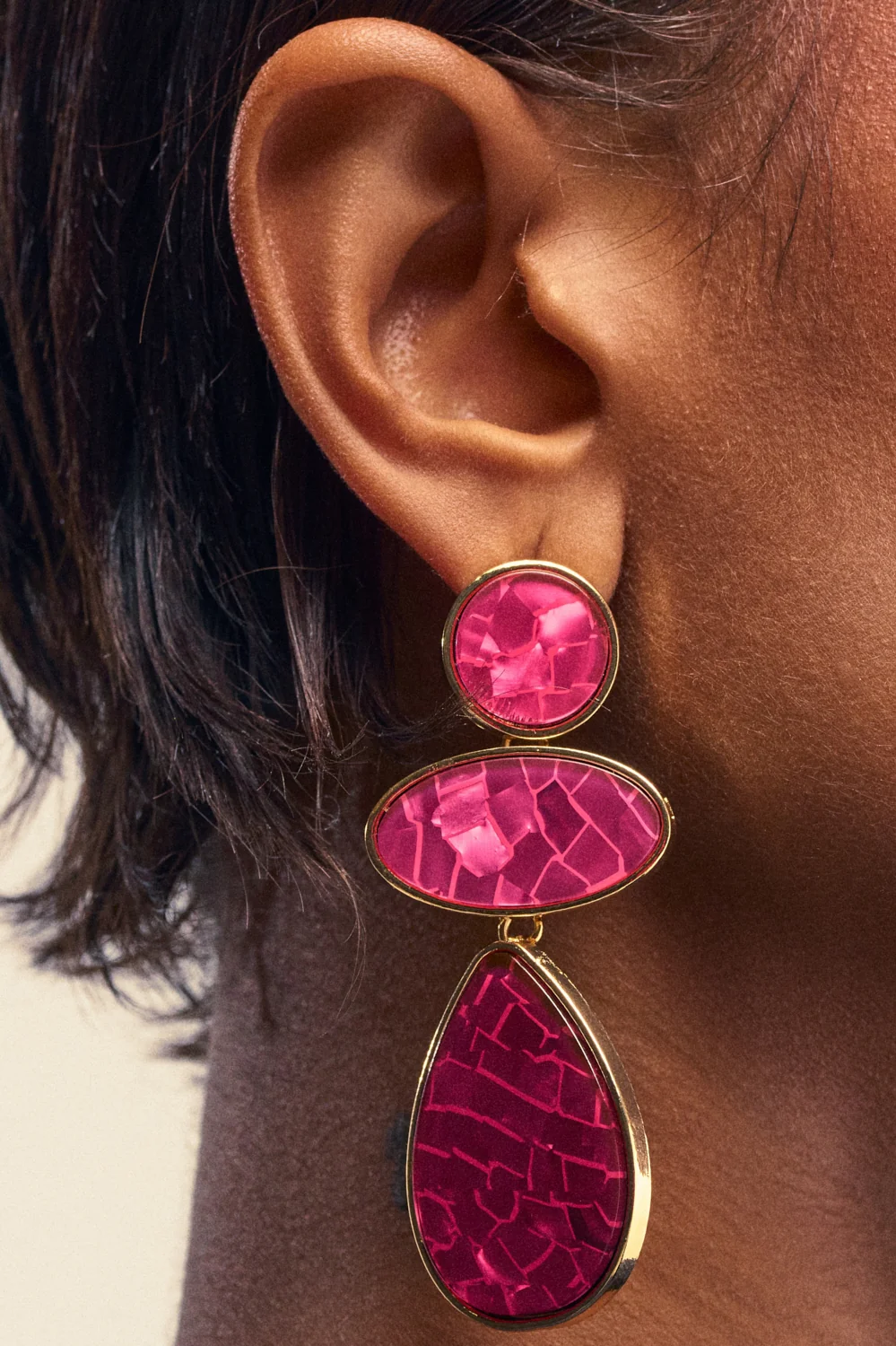 TRIPLE DROP EARRINGS IN PINK - Akira Store