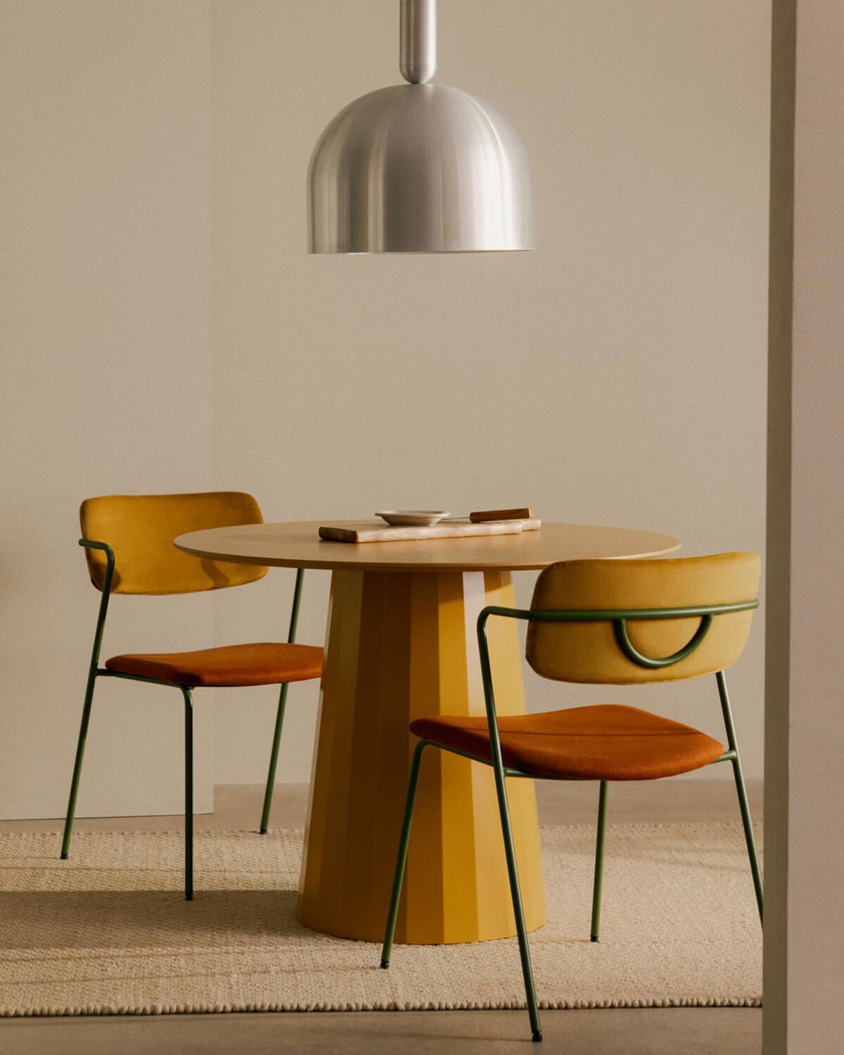 Set  Irem - Irun - Set de Mesa de Comedor Redonda (Ø100 cm) Irem y 2 Sillas de Tela Irun