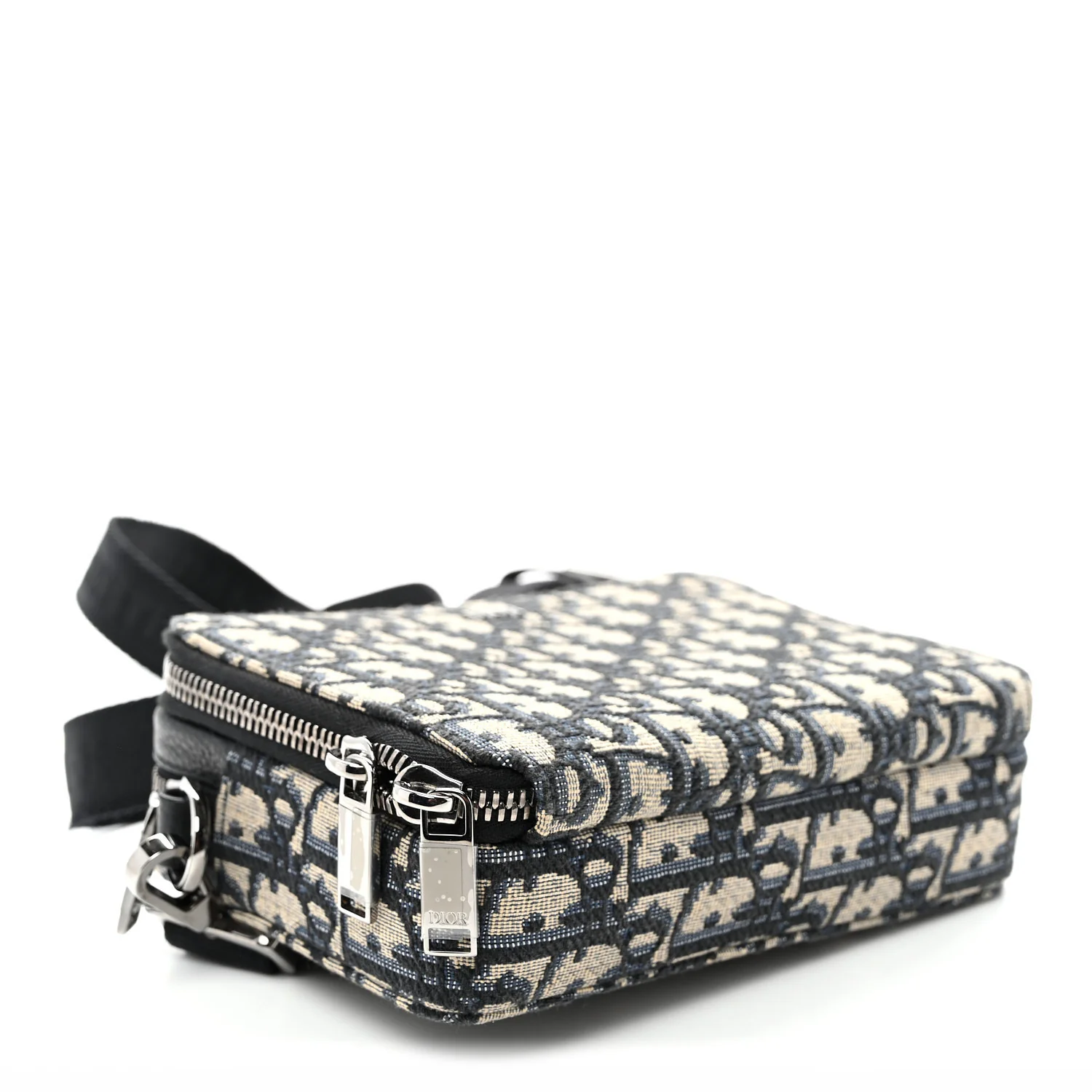 Oblique Messenger Pouch Black