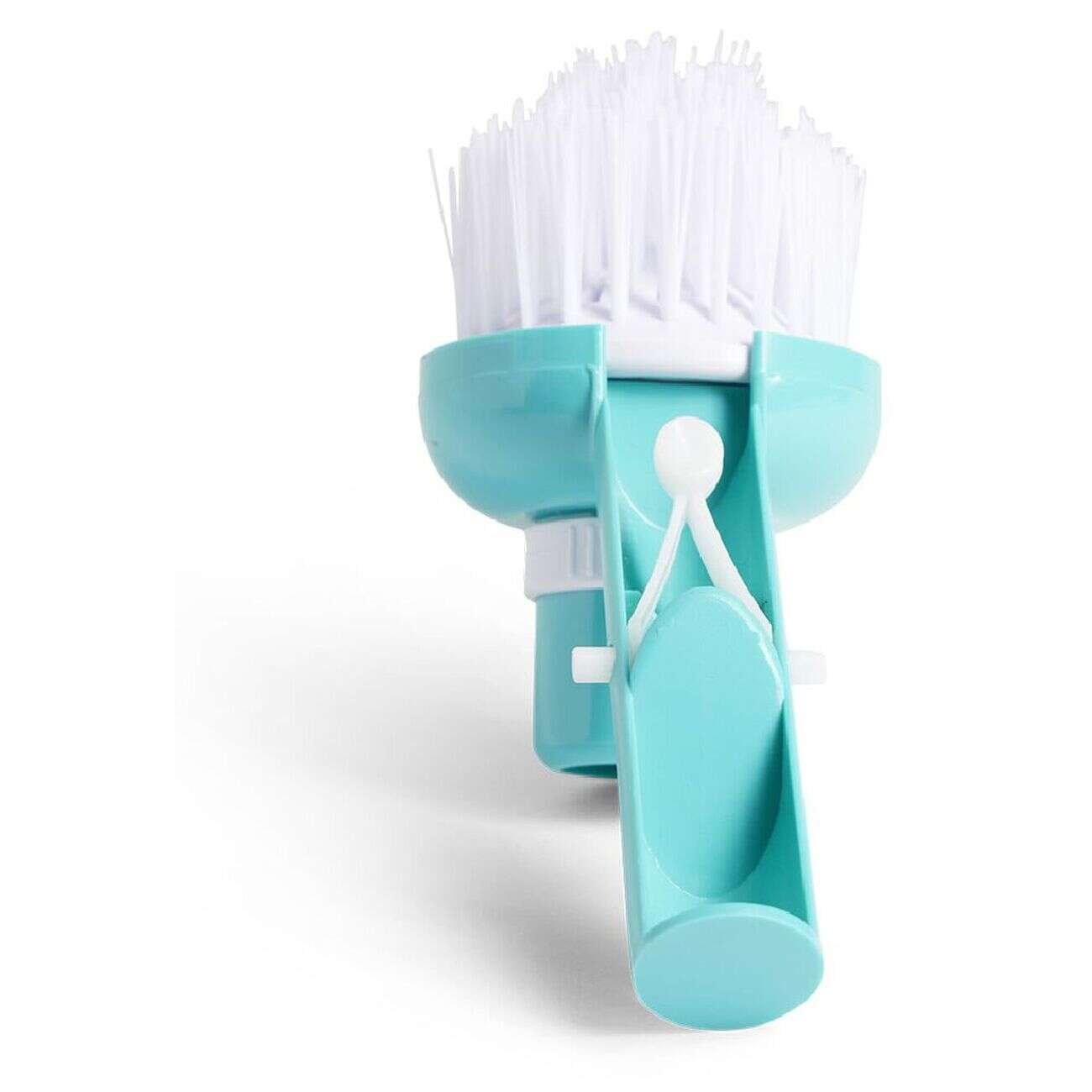 Brosse aspirateur pour coin de piscine