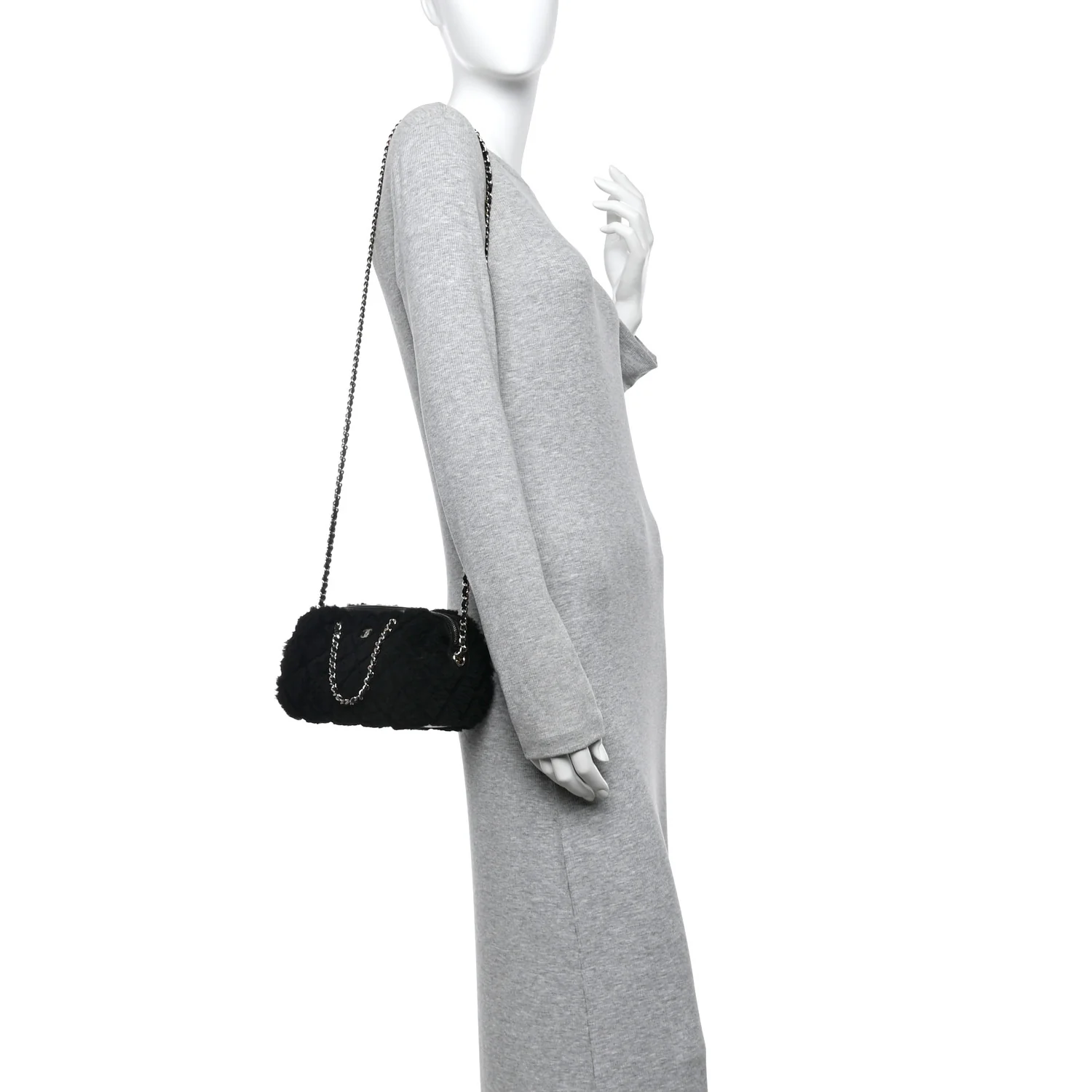 Shearling Quilted Barrel Clutch With Chain Black