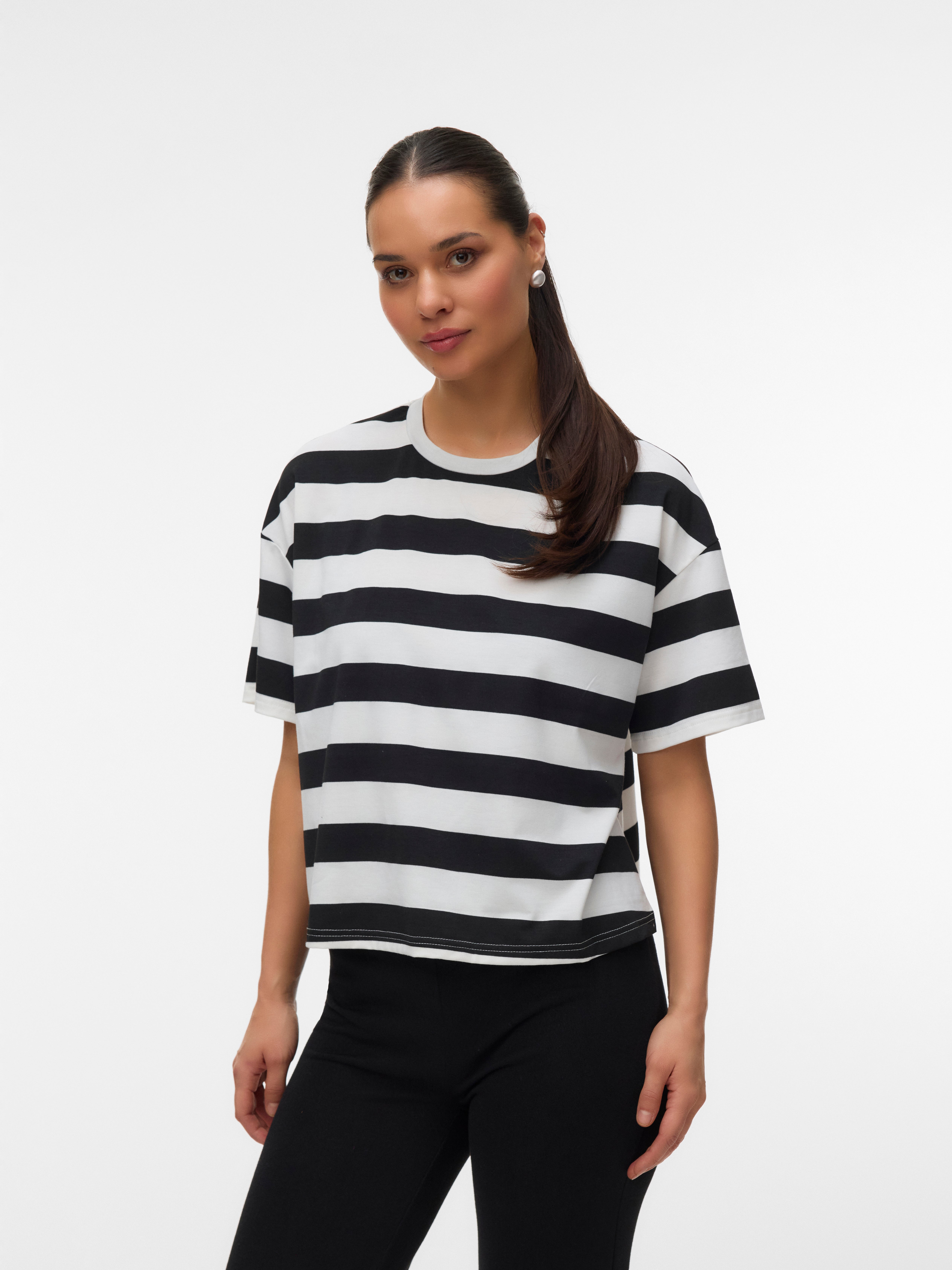 VERO MODA® Regular Fit Round Neck Top