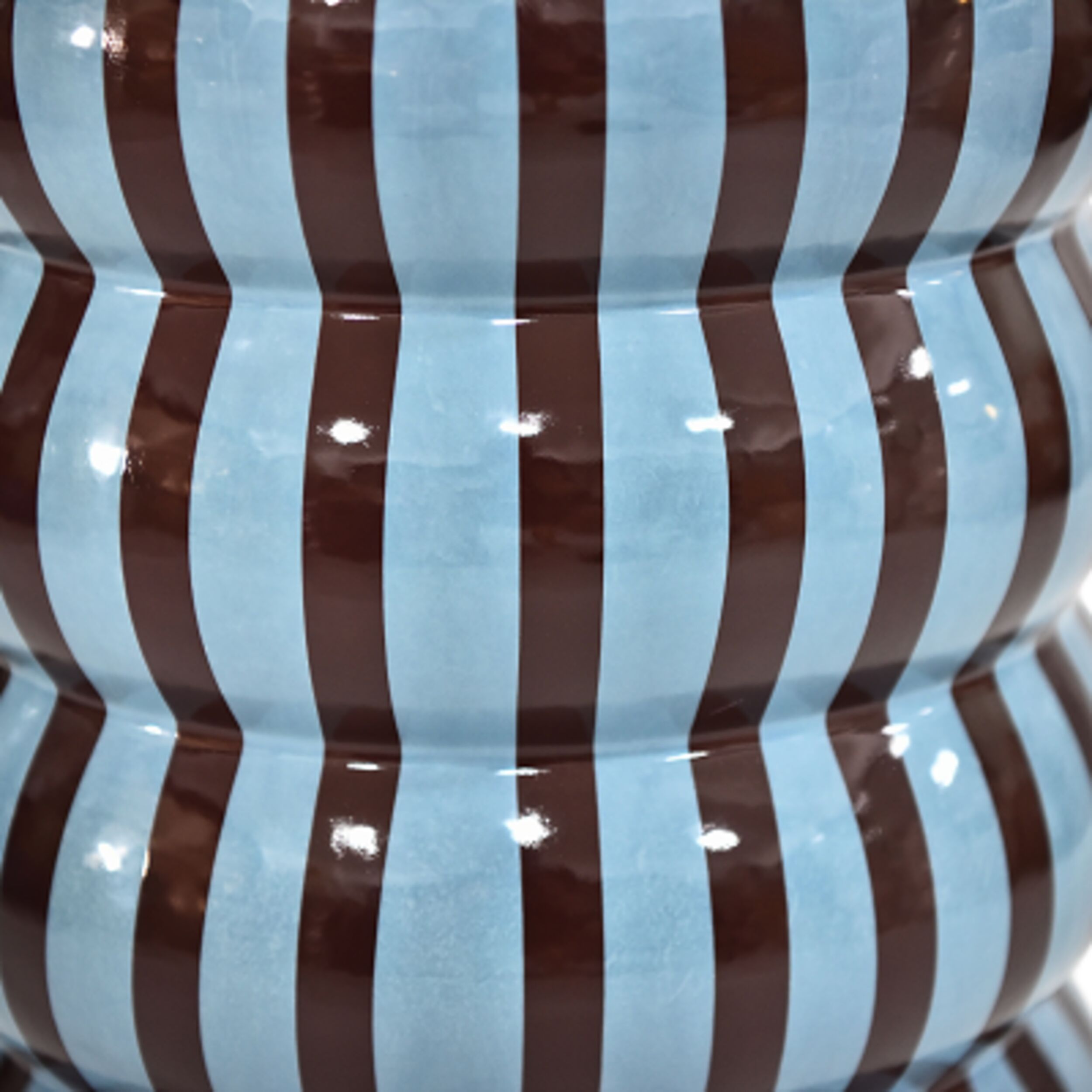 Kiro Curved Stool Dark Cocoa/Pale Blue