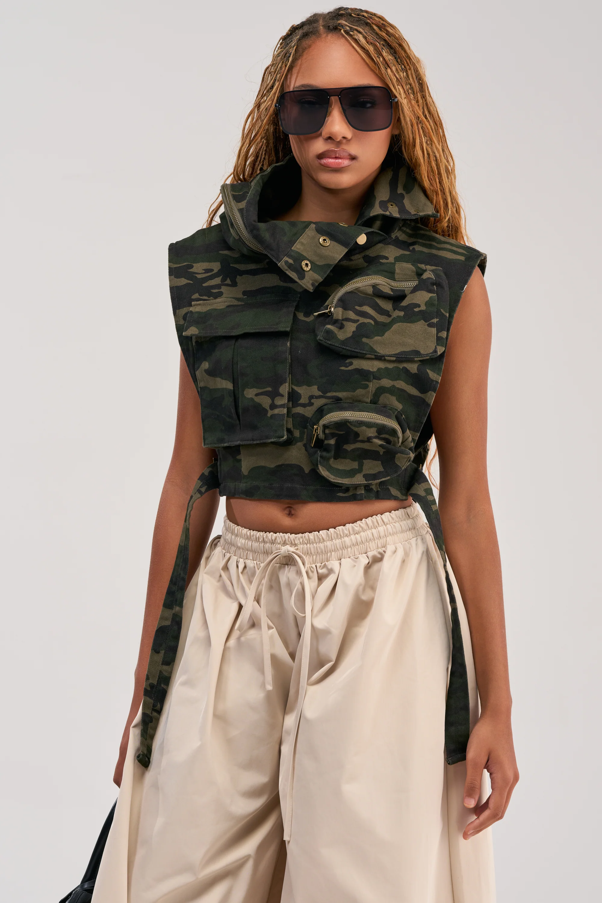 KADEN CARGO SLEEVELESS TOP IN CAMO - Akira Store