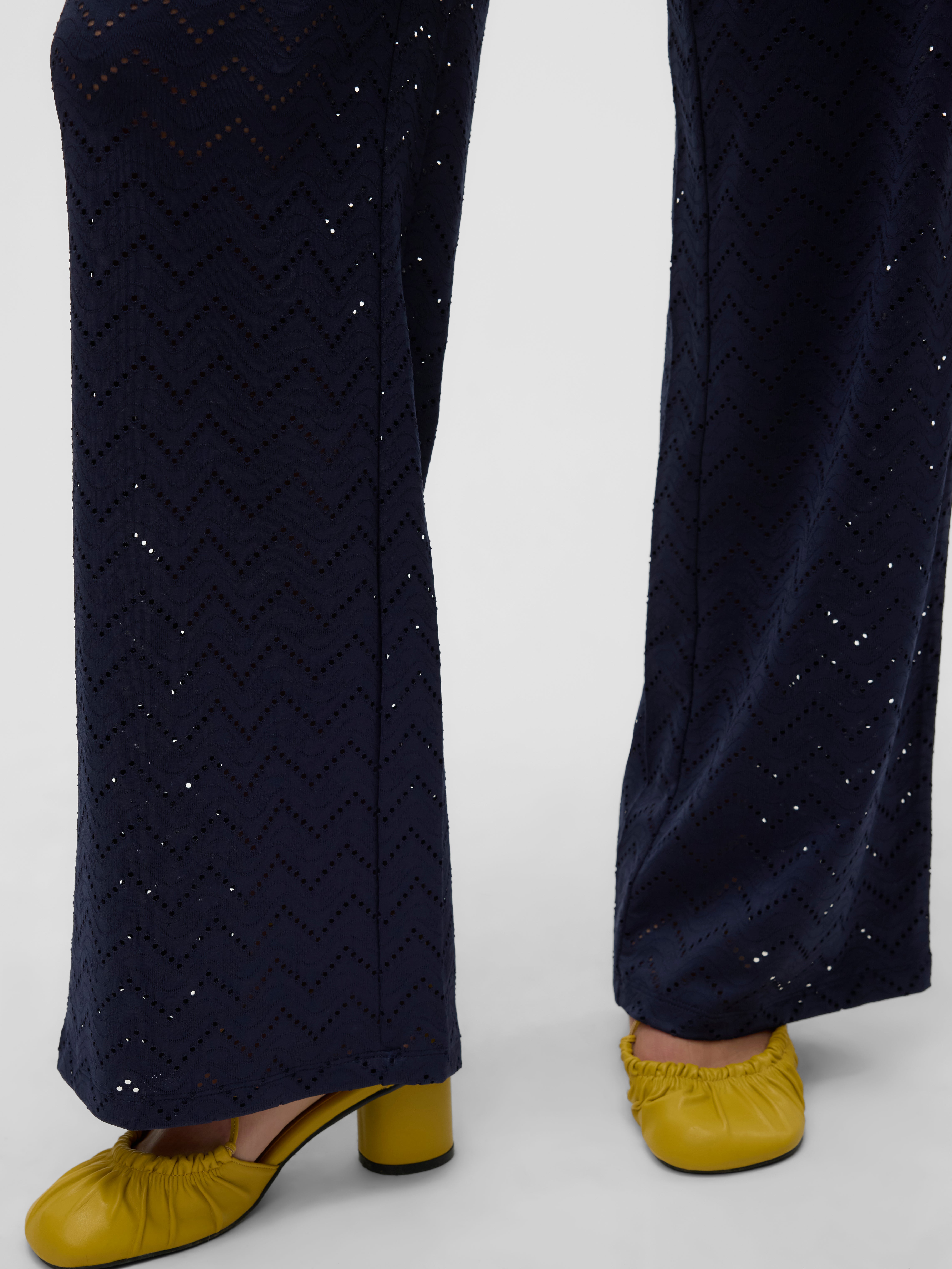 VERO MODA® VMTHAS Mid waist Trousers