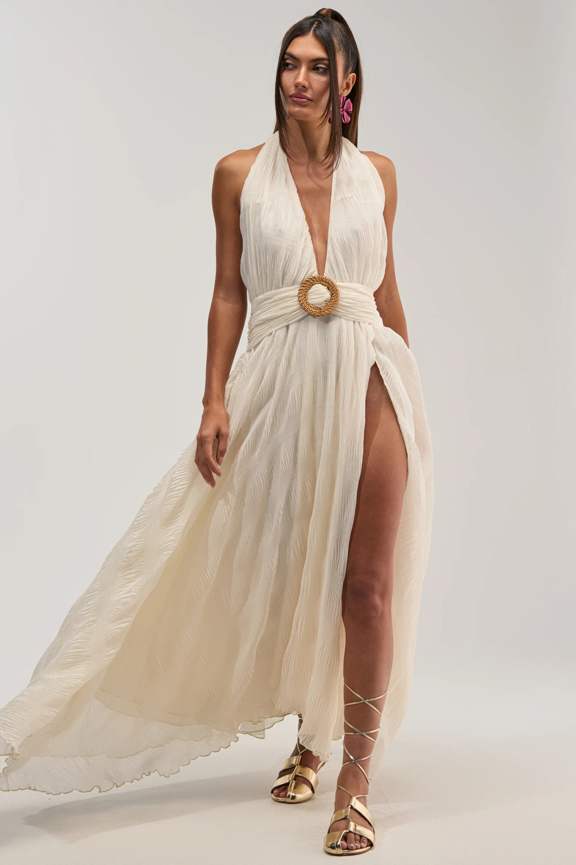 BEACH CLUB BELTED MAXI DRESS IN WHITE - Akira Store