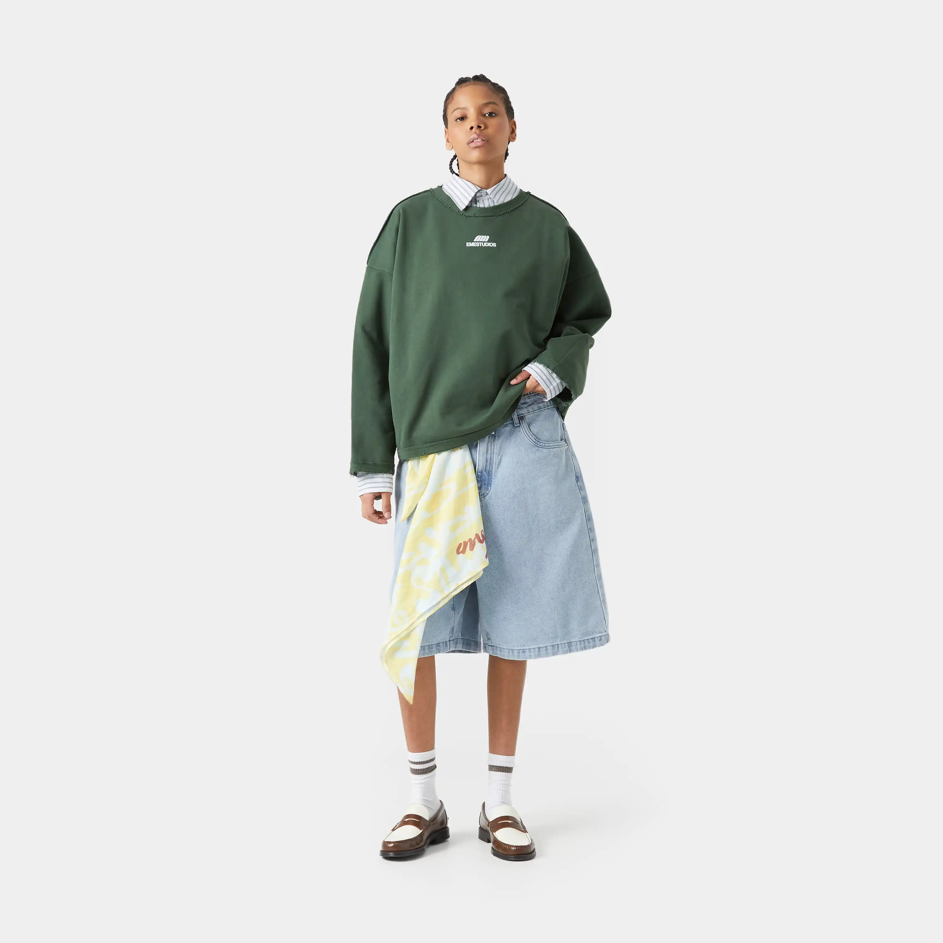 Suty Sycamore Reverse Crewneck