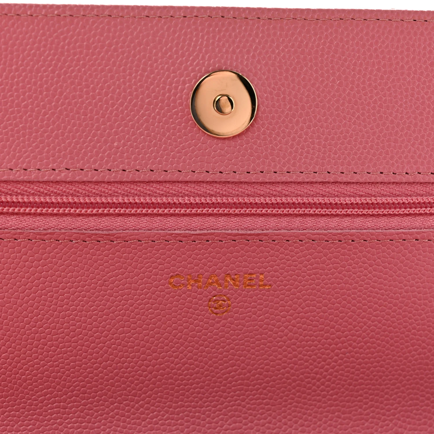 Caviar Quilted Wallet on Chain WOC Pink