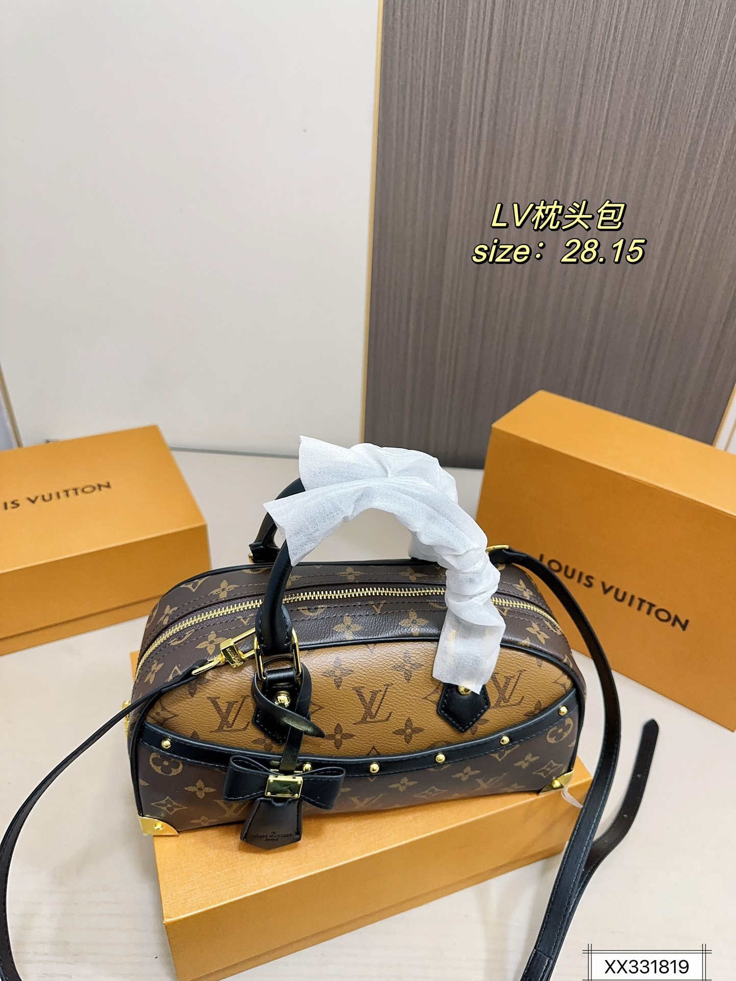 Louis new arrival bag size??28*15 cm
